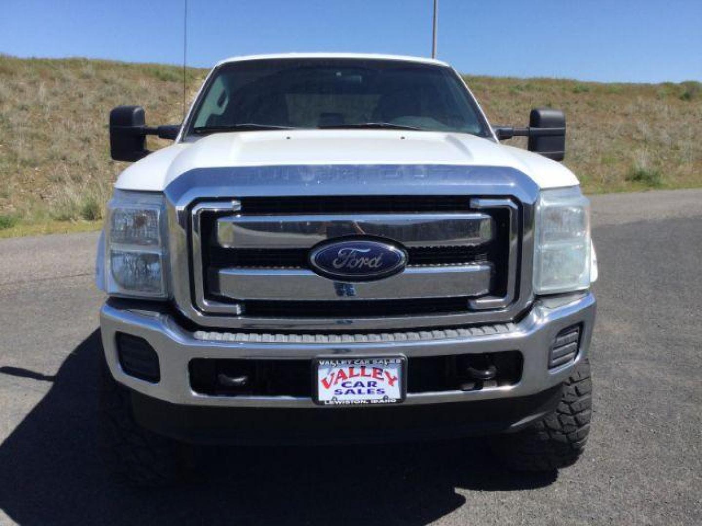 2012 Oxford White /Steel Cloth Interior Ford F-350 SD XL Crew Cab Long Bed 4WD (1FT8W3BT0CE) with an 6.7L V8 OHV 16V DIESEL engine, 6-Speed Automatic transmission, located at 1801 Main Street, Lewiston, 83501, (208) 743-9371, 46.417065, -117.004799 - Photo#12