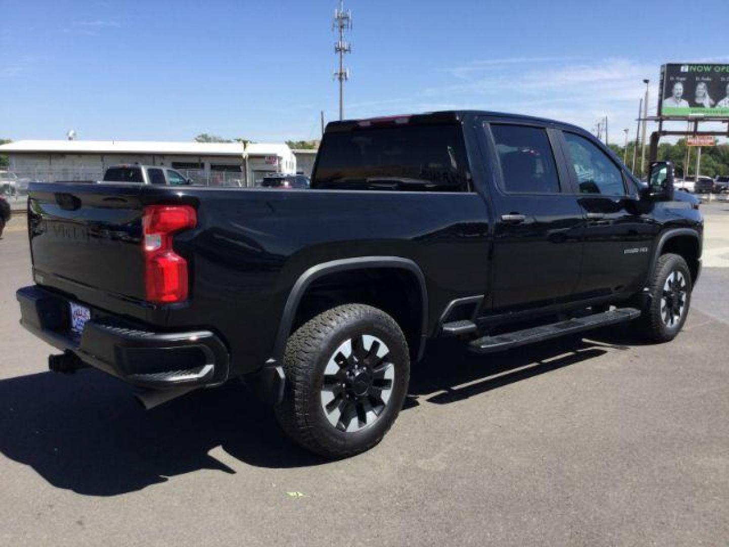 2020 Black /Jet Black, cloth Chevrolet Silverado 2500HD Custom Crew Cab Short Box 4WD (1GC4YME77LF) with an 6.6L V8 OHV 16V engine, 6-Speed Automatic transmission, located at 1801 Main Street, Lewiston, 83501, (208) 743-9371, 46.417065, -117.004799 - Photo#14