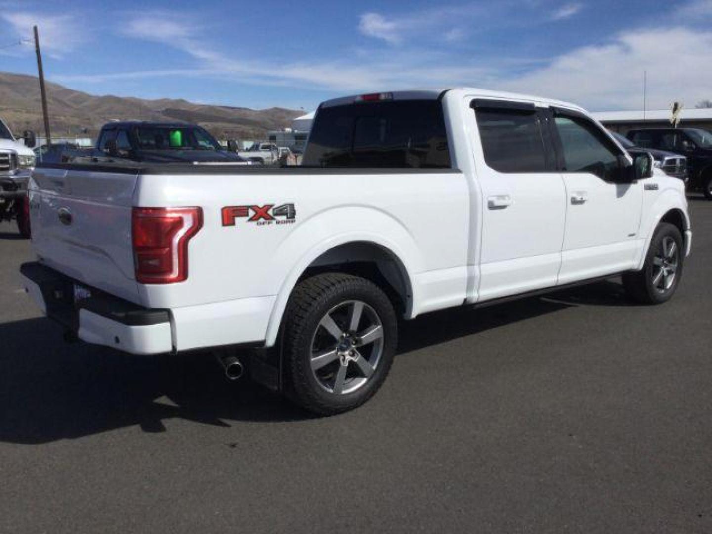 2015 Oxford White /black leather Ford F-150 Lariat SuperCrew 6.5-ft. Bed 4WD (1FTFW1EG7FF) with an 3.5 V6 engine, 6-Speed Automatic transmission, located at 1801 Main Street, Lewiston, 83501, (208) 743-9371, 46.417065, -117.004799 - Photo#11