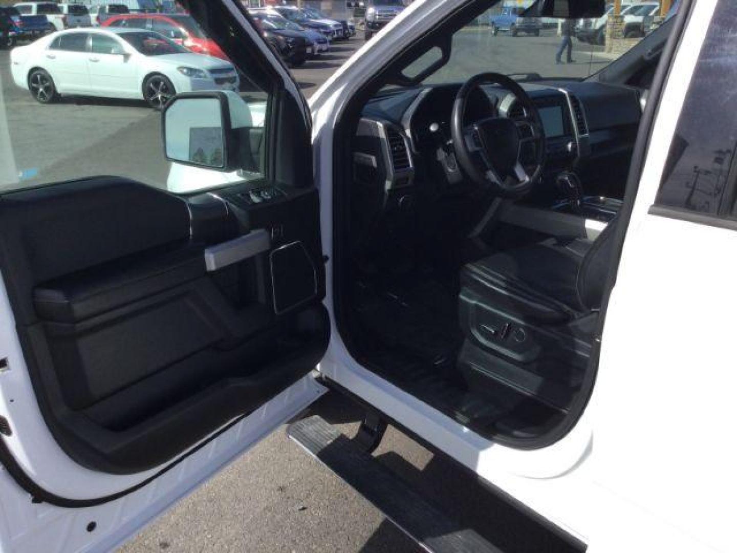 2015 Oxford White /black leather Ford F-150 Lariat SuperCrew 6.5-ft. Bed 4WD (1FTFW1EG7FF) with an 3.5 V6 engine, 6-Speed Automatic transmission, located at 1801 Main Street, Lewiston, 83501, (208) 743-9371, 46.417065, -117.004799 - Photo#21