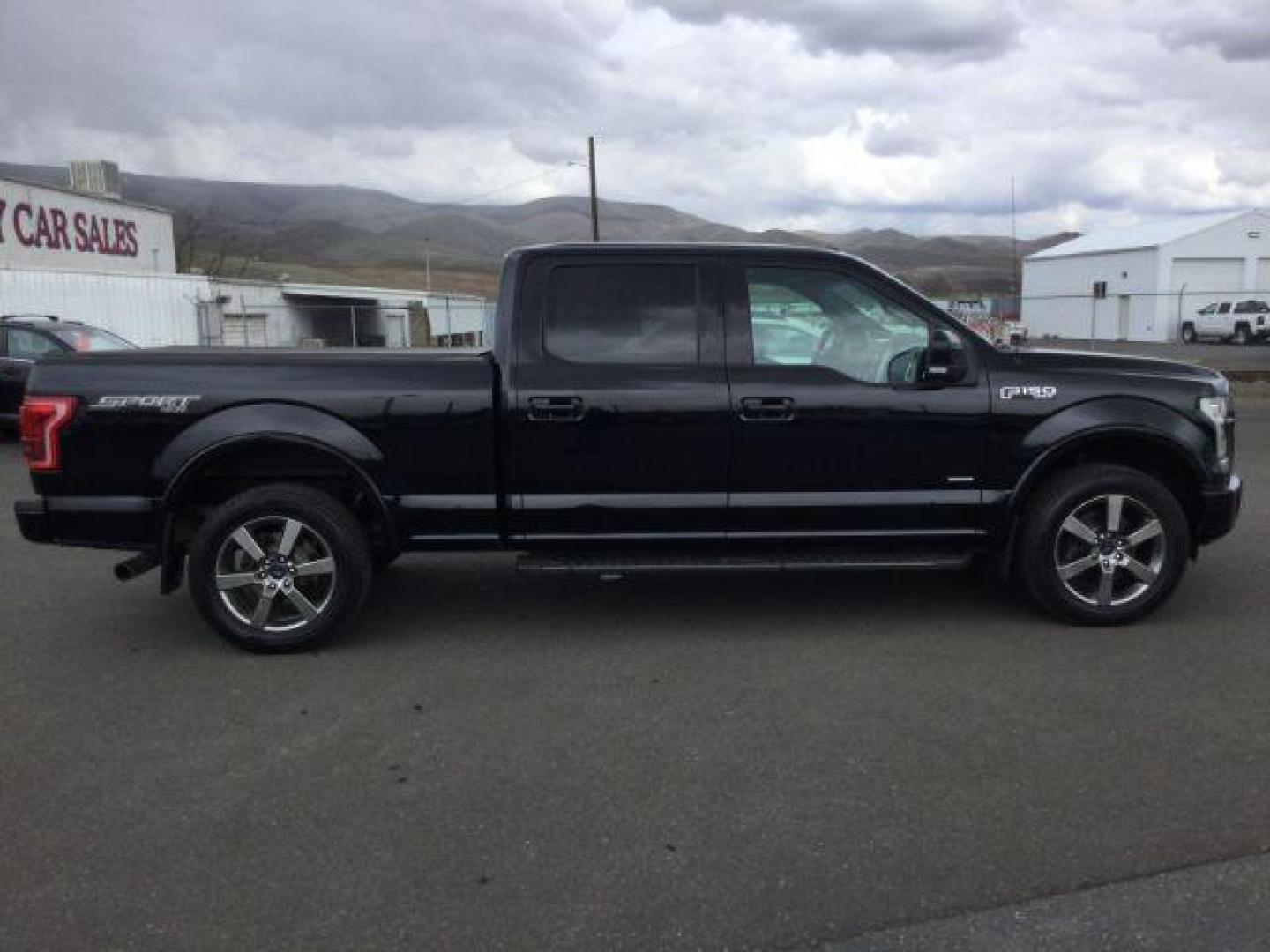 2016 Shadow Black /Black, leather Ford F-150 Lariat SuperCrew 6.5-ft. Bed 4WD (1FTFW1EGXGF) with an 3.5 V6 engine, 6-Speed Automatic transmission, located at 1801 Main Street, Lewiston, 83501, (208) 743-9371, 46.417065, -117.004799 - Photo#18