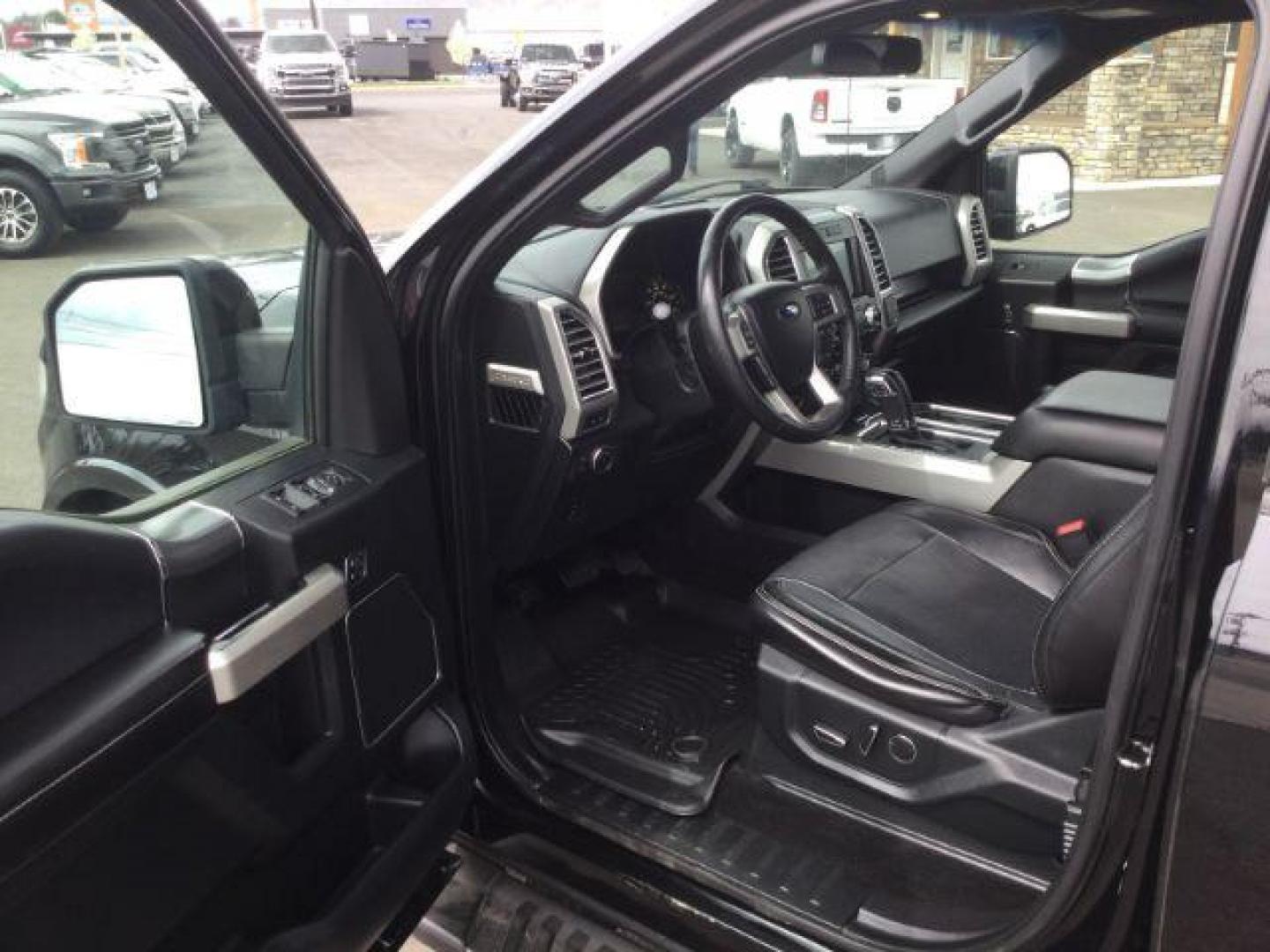 2016 Shadow Black /Black, leather Ford F-150 Lariat SuperCrew 6.5-ft. Bed 4WD (1FTFW1EGXGF) with an 3.5 V6 engine, 6-Speed Automatic transmission, located at 1801 Main Street, Lewiston, 83501, (208) 743-9371, 46.417065, -117.004799 - Photo#3