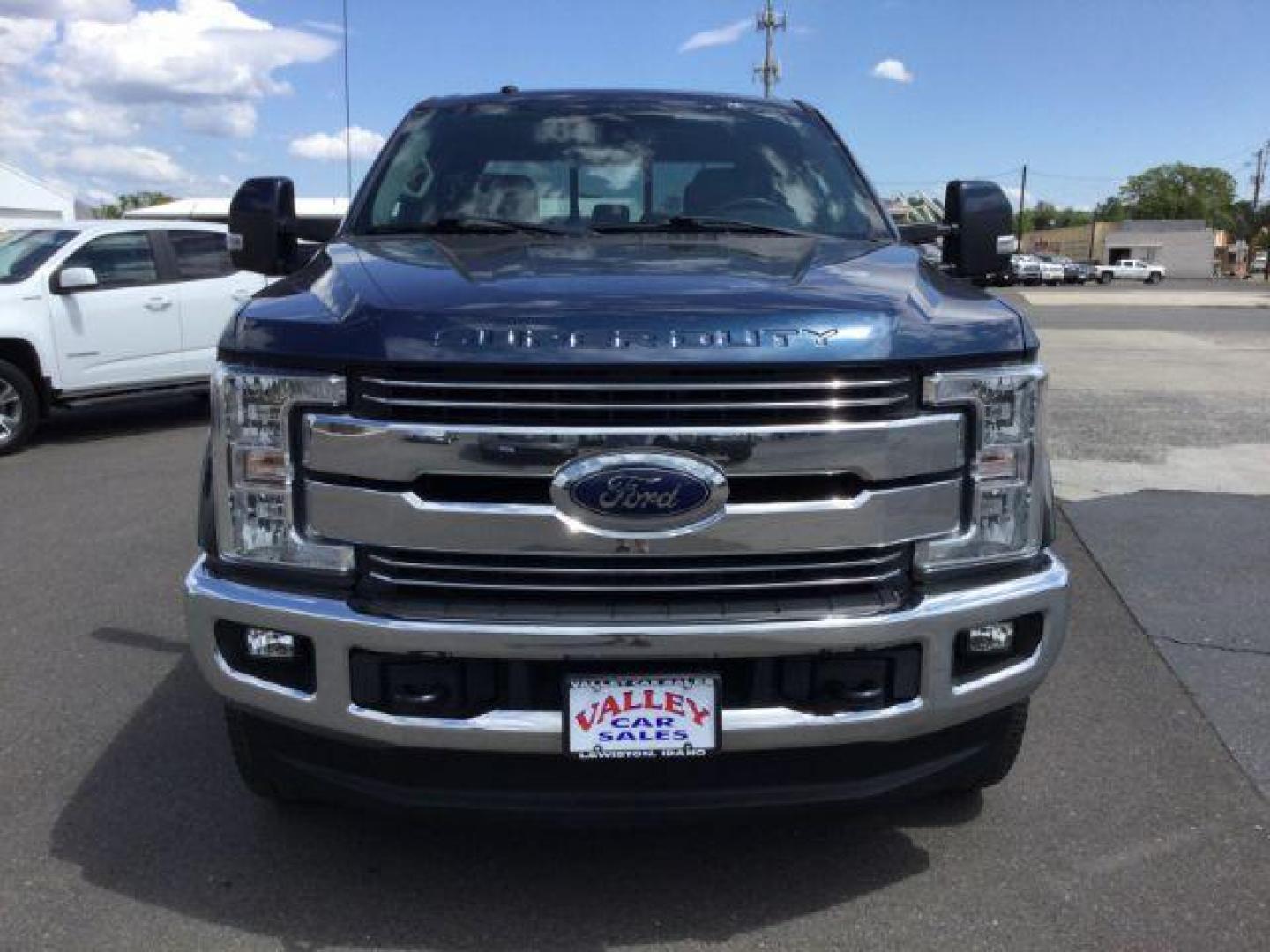 2018 Blue Jeans Metallic/Magnetic Metallic /Black, leather Ford F-350 SD Lariat Crew Cab 4WD (1FT8W3BT0JE) with an 6.7L V8 OHV 16V DIESEL engine, 6-Speed Automatic transmission, located at 1801 Main Street, Lewiston, 83501, (208) 743-9371, 46.417065, -117.004799 - Photo#11