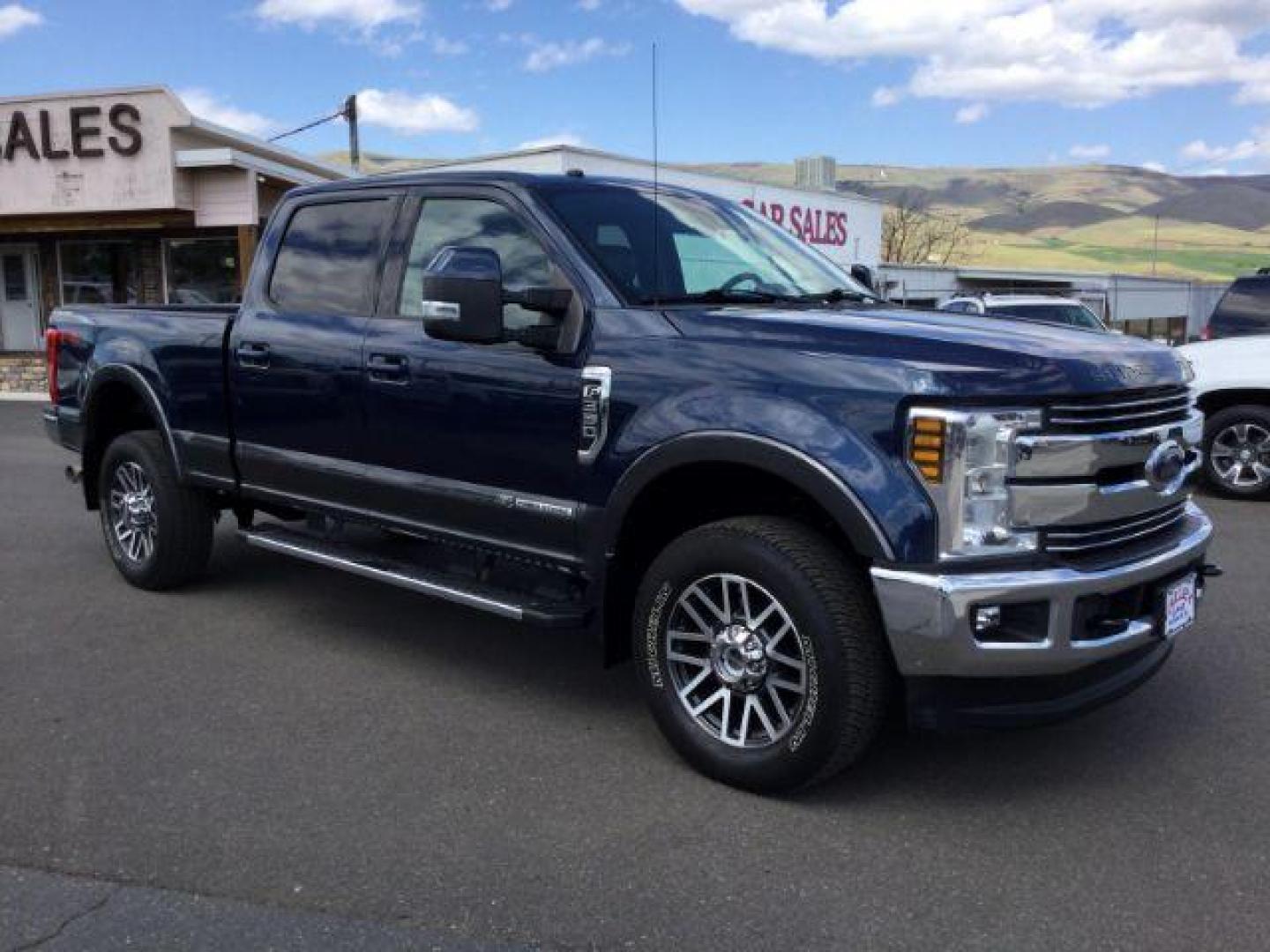 2018 Blue Jeans Metallic/Magnetic Metallic /Black, leather Ford F-350 SD Lariat Crew Cab 4WD (1FT8W3BT0JE) with an 6.7L V8 OHV 16V DIESEL engine, 6-Speed Automatic transmission, located at 1801 Main Street, Lewiston, 83501, (208) 743-9371, 46.417065, -117.004799 - Photo#14