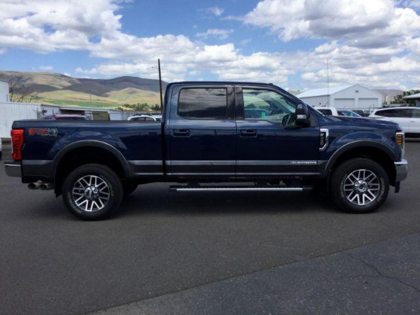 2018 Blue Jeans Metallic/Magnetic Metallic /Black, leather Ford F-350 SD Lariat Crew Cab 4WD (1FT8W3BT0JE) with an 6.7L V8 OHV 16V DIESEL engine, 6-Speed Automatic transmission, located at 1801 Main Street, Lewiston, 83501, (208) 743-9371, 46.417065, -117.004799 - Photo#16