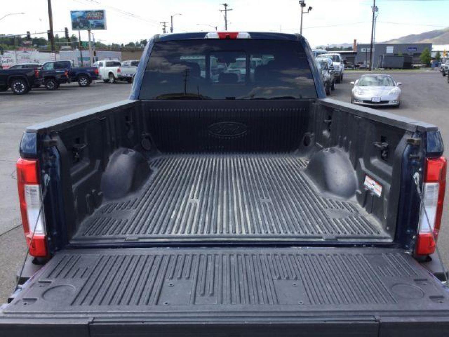 2018 Blue Jeans Metallic/Magnetic Metallic /Black, leather Ford F-350 SD Lariat Crew Cab 4WD (1FT8W3BT0JE) with an 6.7L V8 OHV 16V DIESEL engine, 6-Speed Automatic transmission, located at 1801 Main Street, Lewiston, 83501, (208) 743-9371, 46.417065, -117.004799 - Photo#18