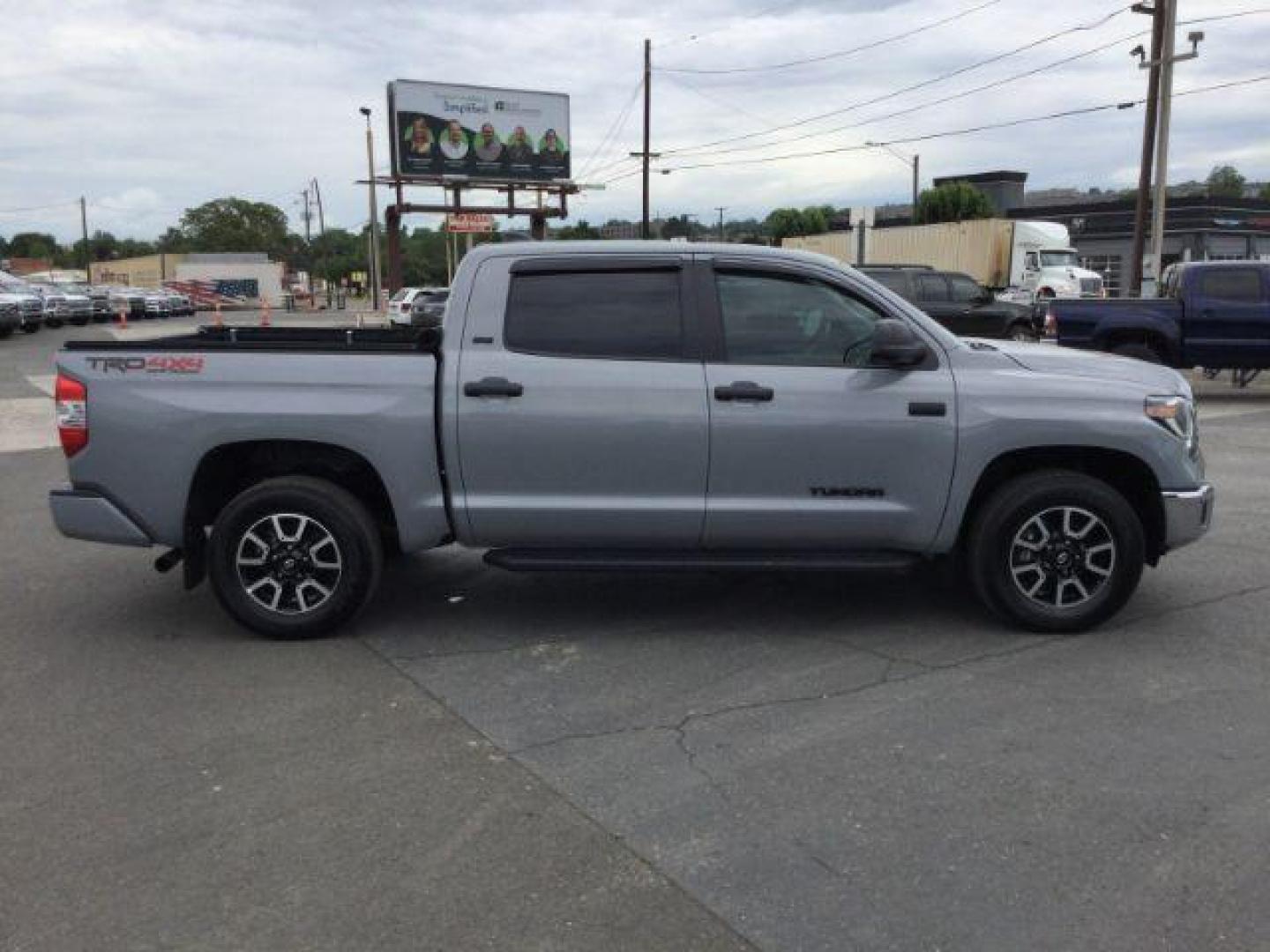 2020 Cement /Black, leather Toyota Tundra SR5 5.7L V8 CrewMax 4WD (5TFDY5F17LX) with an 5.7L V8 DOHC 32V engine, 6-Speed Automatic transmission, located at 1801 Main Street, Lewiston, 83501, (208) 743-9371, 46.417065, -117.004799 - Photo#9