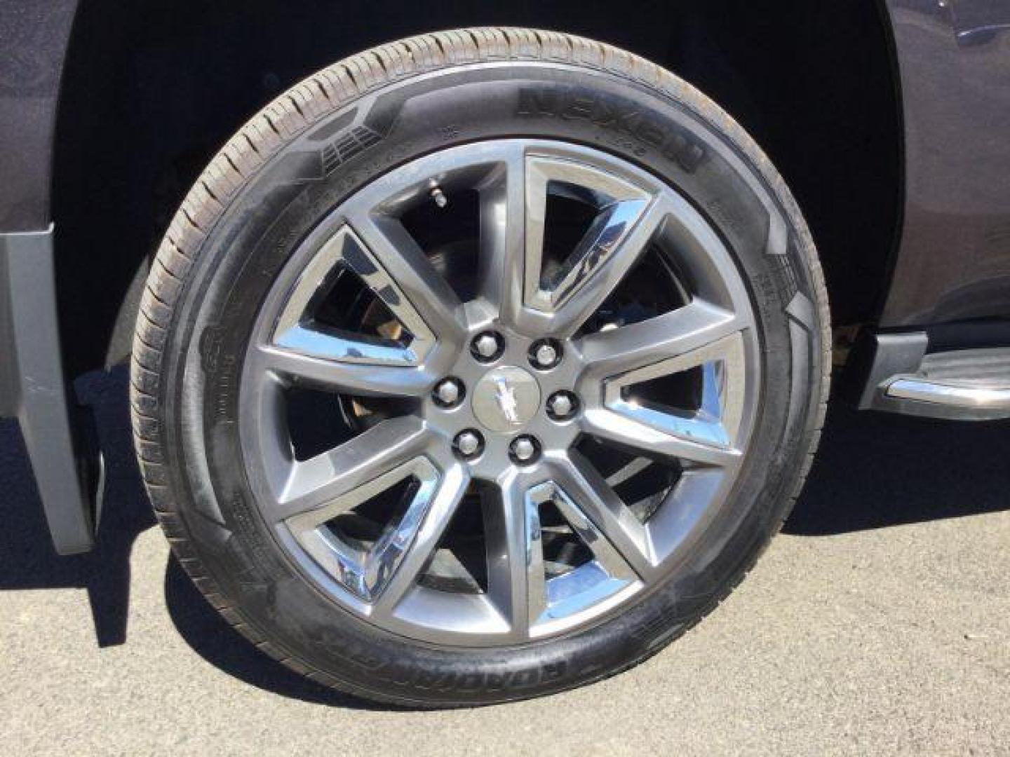 2015 GRAY /Medium Brown Leather Chevrolet Tahoe LTZ 4WD (1GNSKCKC8FR) with an 5.3L V8 OHV 16V engine, 6-Speed Automatic transmission, located at 1801 Main Street, Lewiston, 83501, (208) 743-9371, 46.417065, -117.004799 - Photo#26