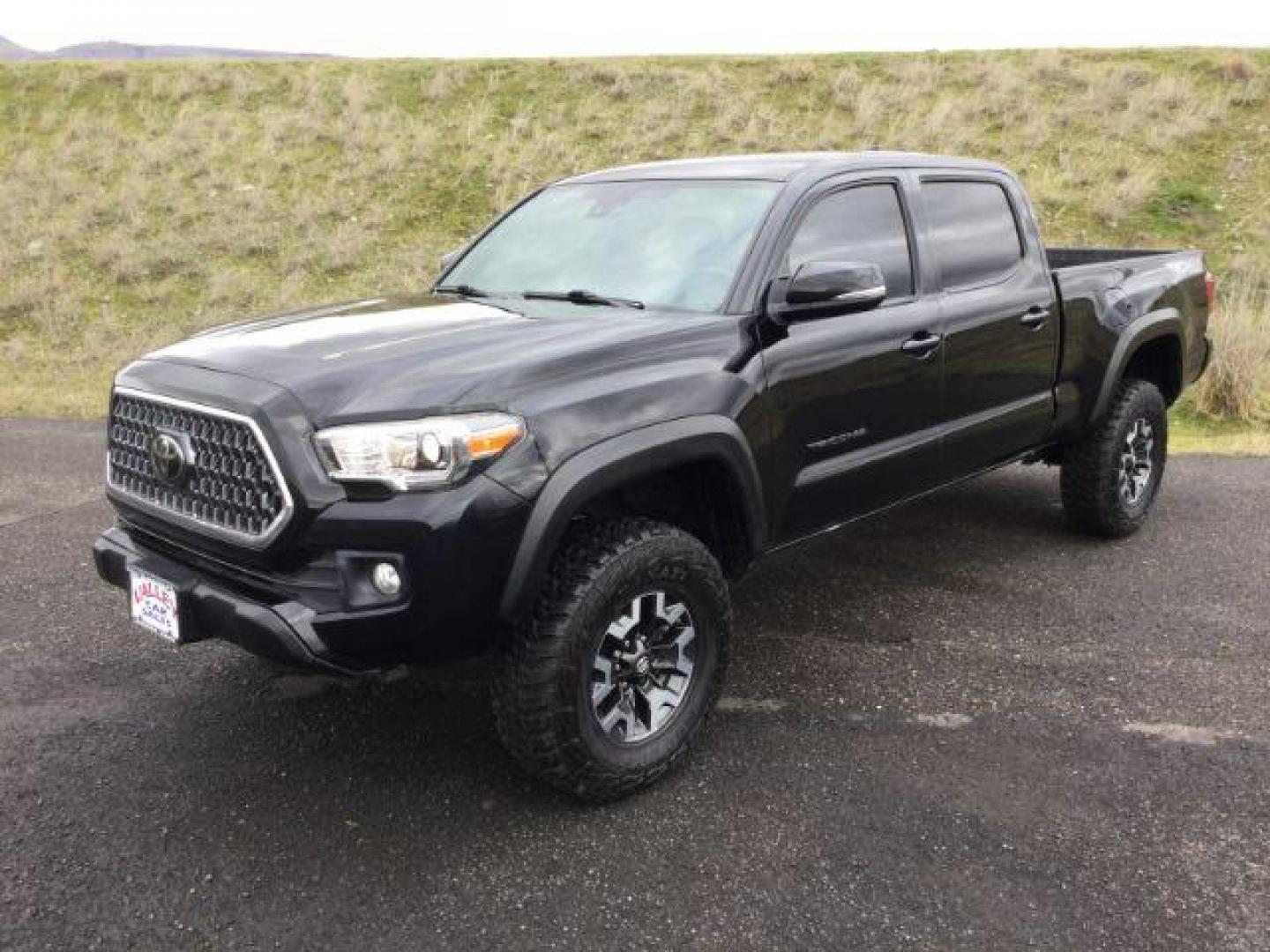 2019 BLACK /Black w/Caramel Accent Stitching, cloth Toyota Tacoma SR5 Double Cab Super Long Bed V6 6AT 4WD (3TMDZ5BN0KM) with an 3.5L V6 DOHC 24V engine, 6-Speed Automatic transmission, located at 1801 Main Street, Lewiston, 83501, (208) 743-9371, 46.417065, -117.004799 - Photo#0