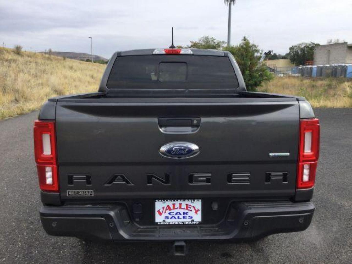 2019 Magnetic Metallic /Ebony, premium cloth Ford Ranger XLT SuperCrew 4WD (1FTER4FH7KL) with an 2.3L L4 DOHC 16V engine, 10-Speed Automatic transmission, located at 1801 Main Street, Lewiston, 83501, (208) 743-9371, 46.417065, -117.004799 - Photo#16