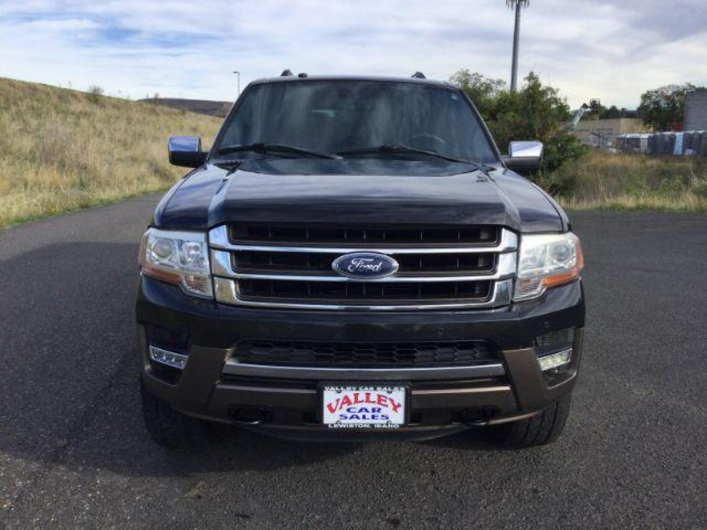 2015 Tuxedo Black Metallic /Mesa w/Ebony Ford Expedition King Ranch 4WD (1FMJU1JT5FE) with an 3.5L V6 DOHC 24V FFV engine, 6-Speed Automatic transmission, located at 1801 Main Street, Lewiston, 83501, (208) 743-9371, 46.417065, -117.004799 - Photo#6