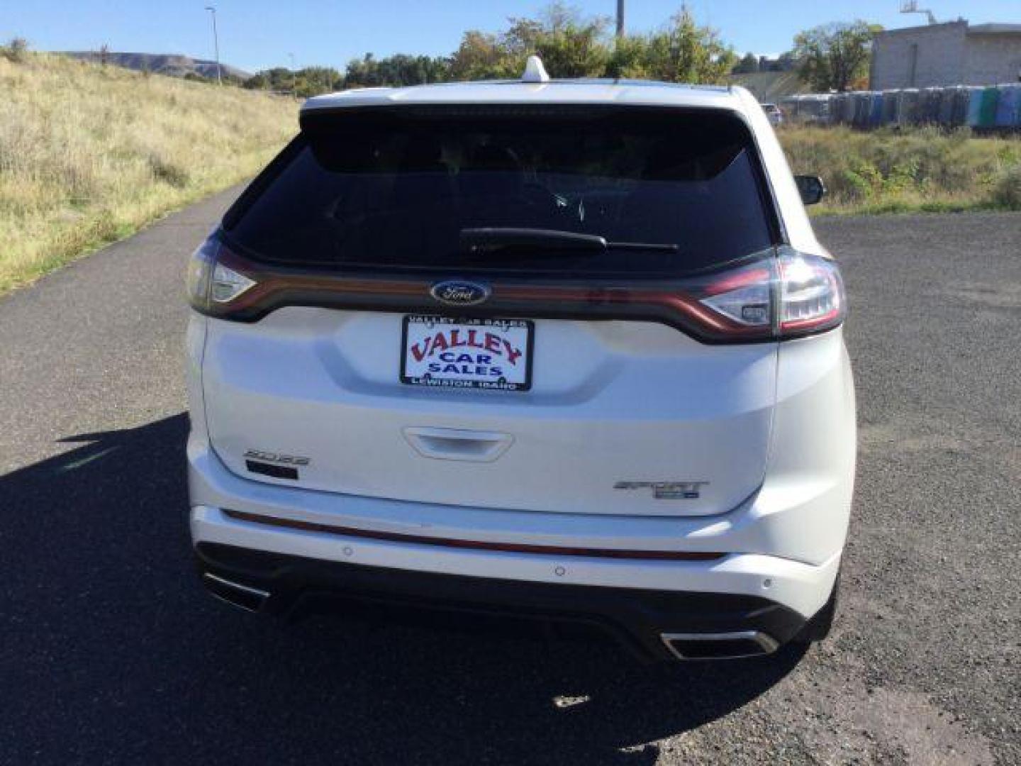 2015 White Platinum Tri-Coat Metallic /black leather Ford Edge Sport AWD (2FMTK4AP1FB) with an 2.7L V6 DOCH 24V engine, 6-Speed Automatic transmission, located at 1801 Main Street, Lewiston, 83501, (208) 743-9371, 46.417065, -117.004799 - Photo#16