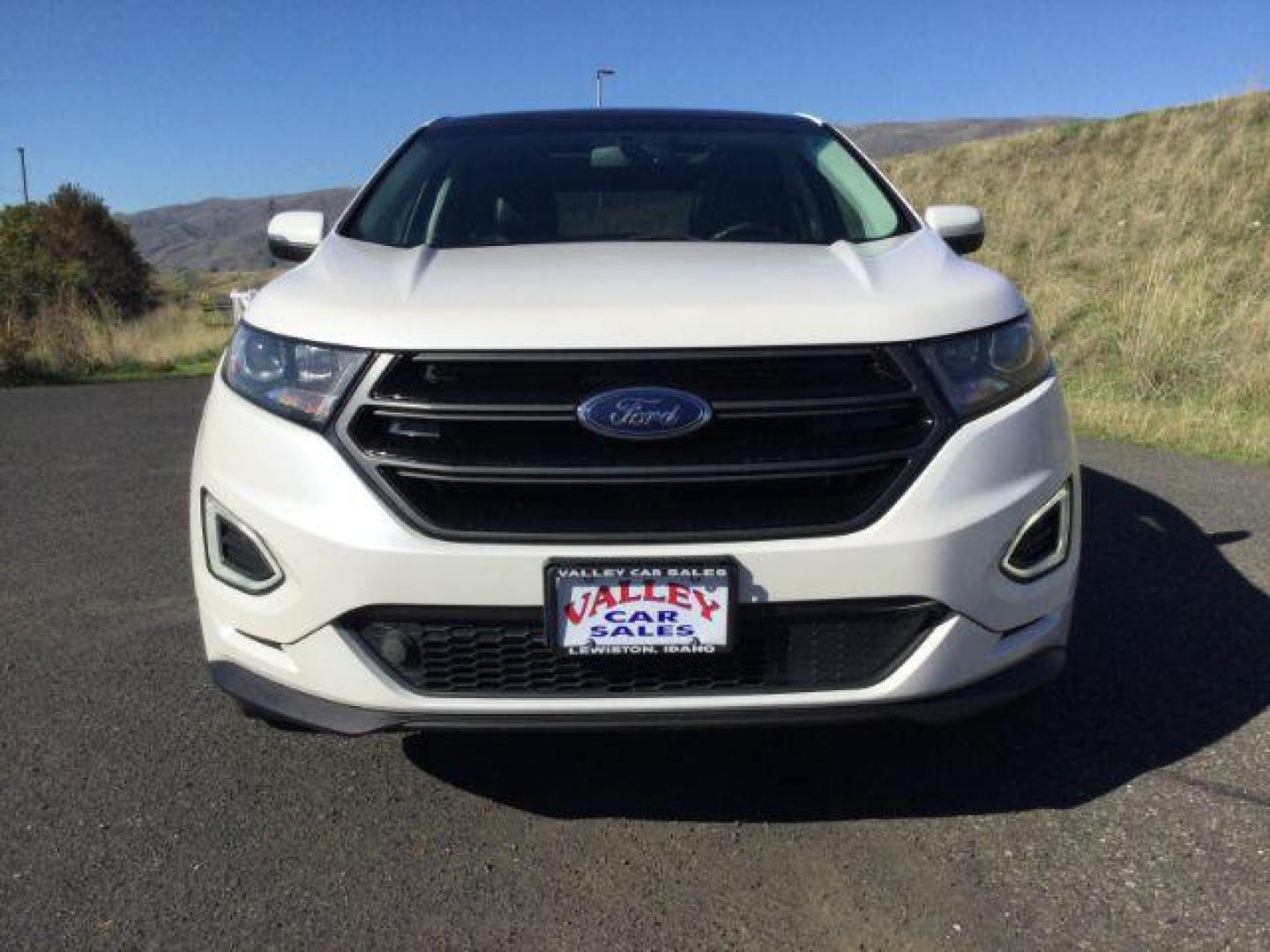 2015 White Platinum Tri-Coat Metallic /black leather Ford Edge Sport AWD (2FMTK4AP1FB) with an 2.7L V6 DOCH 24V engine, 6-Speed Automatic transmission, located at 1801 Main Street, Lewiston, 83501, (208) 743-9371, 46.417065, -117.004799 - Photo#22