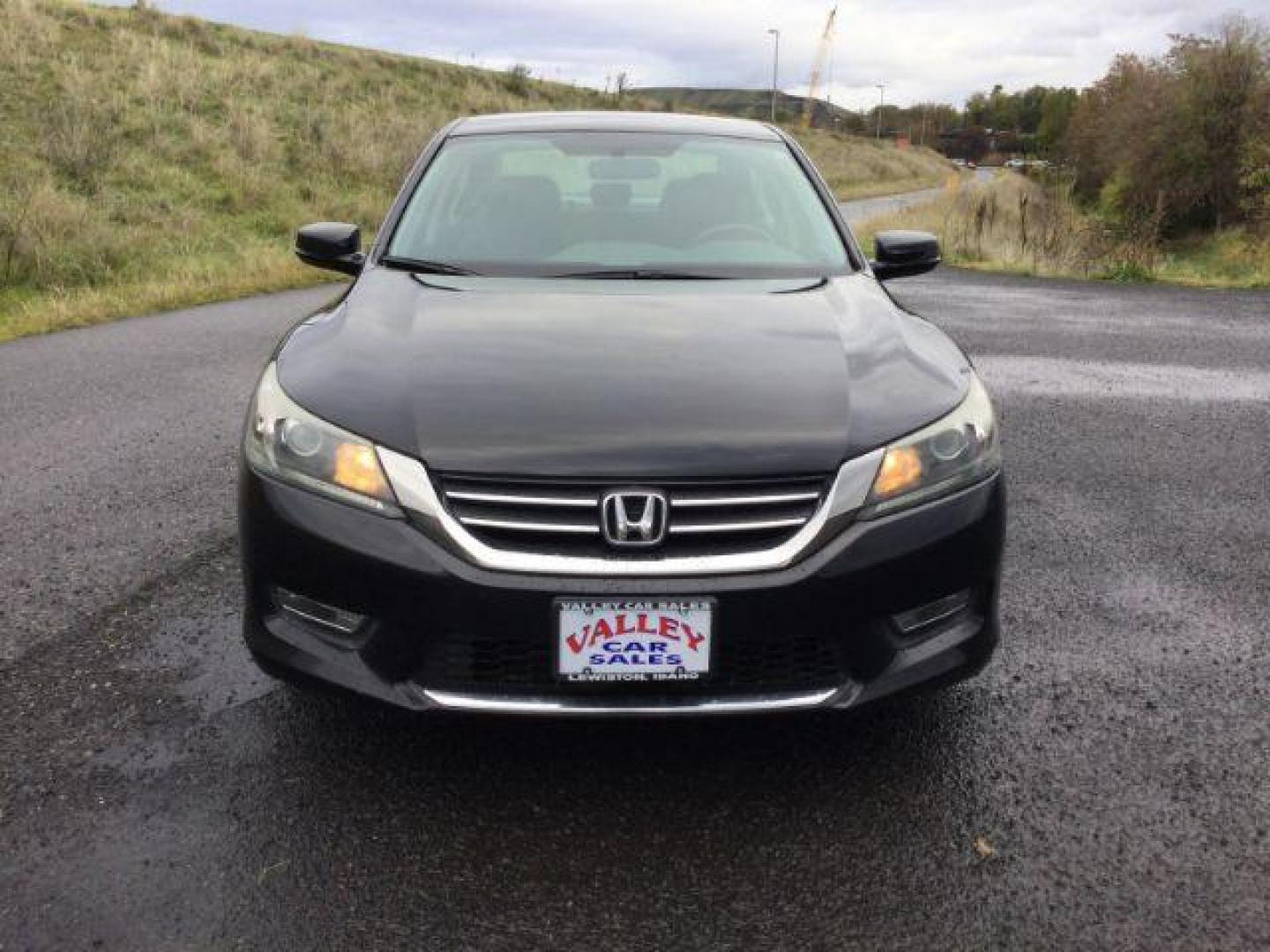 2013 Crystal Black Pearl /Black Cloth Interior Honda Accord Sport Sedan CVT (1HGCR2F53DA) with an 2.4L L4 DOHC 16V engine, Continuously Variable Transmission transmission, located at 1801 Main Street, Lewiston, 83501, (208) 743-9371, 46.417065, -117.004799 - Photo#6