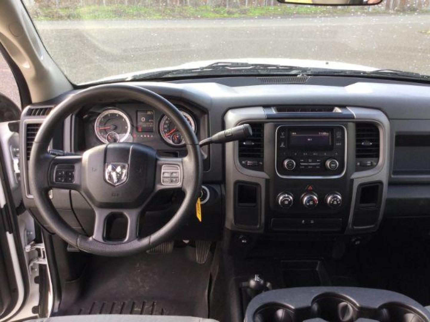 2017 Bright White Clear Coat /Black/Diesel Gray, cloth RAM 2500 Tradesman Crew Cab SWB 4WD (3C6UR5CJ3HG) with an 6.4L V8 engine, 6-Speed Automatic transmission, located at 1801 Main Street, Lewiston, 83501, (208) 743-9371, 46.417065, -117.004799 - Photo#6