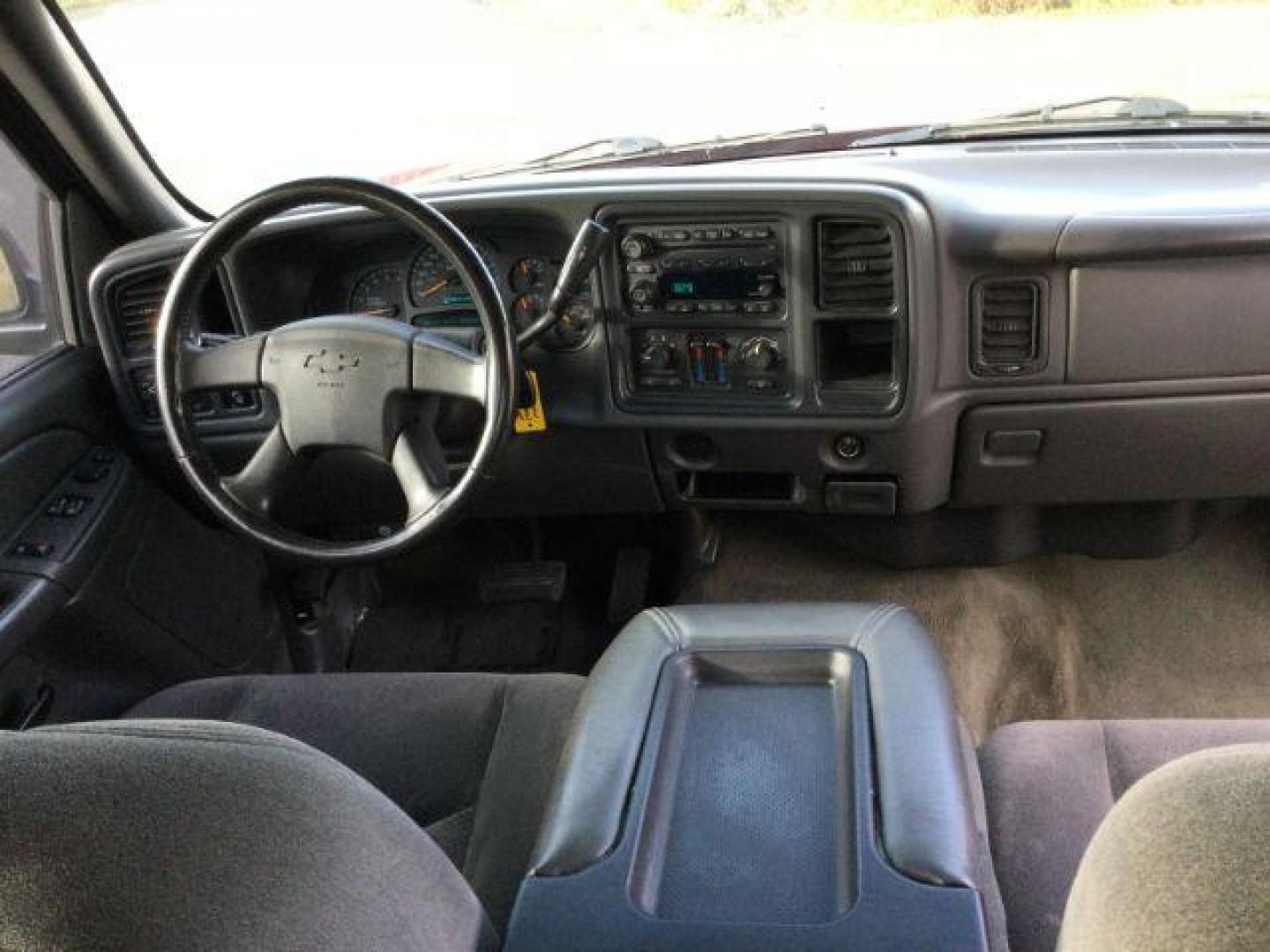 2005 Sport Red Metallic /Dark Charcoal Cloth Interior Chevrolet Silverado 1500 Ext. Cab Short Bed 4WD (2GCEK19VX51) with an 4.8L V8 OHV 16V engine, 4-Speed Automatic transmission, located at 1801 Main Street, Lewiston, 83501, (208) 743-9371, 46.417065, -117.004799 - Photo#13