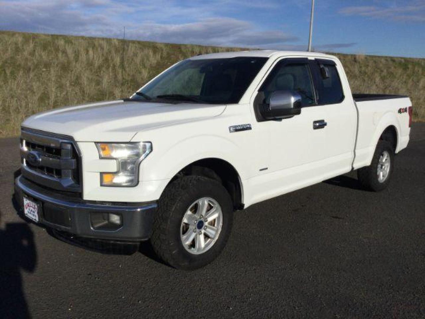 2015 Oxford White /GRAY CLOTH Ford F-150 XLT SuperCab 6.5-ft. Bed 4WD (1FTEX1EP1FF) with an 2.7L V6 DOHC 24V engine, 6-Speed Automatic transmission, located at 1801 Main Street, Lewiston, 83501, (208) 743-9371, 46.417065, -117.004799 - Photo#19