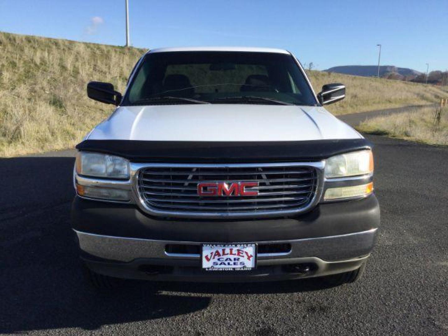 2002 Summit White /Graphite Cloth Interior GMC Sierra 2500HD SLE Ext. Cab Long Bed 4WD (1GTHK29192E) with an 6.6L V8 OHV 32V TURBO DIESEL engine, 5-Speed Automatic transmission, located at 1801 Main Street, Lewiston, 83501, (208) 743-9371, 46.417065, -117.004799 - Photo#14