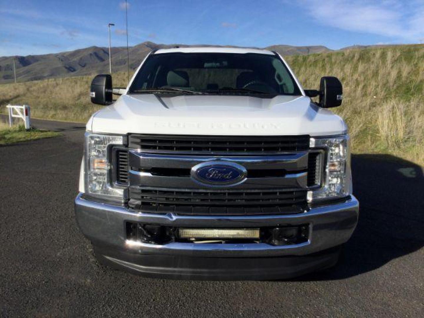 2019 Oxford White /Medium Earth Gray, cloth Ford F-350 SD XLT Crew Cab Long Bed 4WD (1FT8W3BT5KE) with an 6.7L V8 OHV 16V DIESEL engine, 6-Speed Automatic transmission, located at 1801 Main Street, Lewiston, 83501, (208) 743-9371, 46.417065, -117.004799 - Photo#14