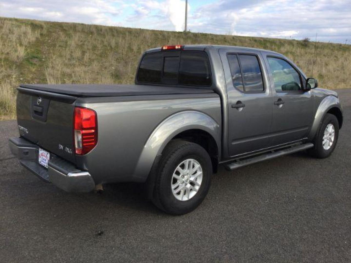 2019 Gun Metallic /gray cloth Nissan Frontier SV Crew Cab 4x4 (1N6AD0EV8KN) with an 4.0L V6 DOHC 24V engine, 5-Speed Automatic transmission, located at 1801 Main Street, Lewiston, 83501, (208) 743-9371, 46.417065, -117.004799 - Photo#12