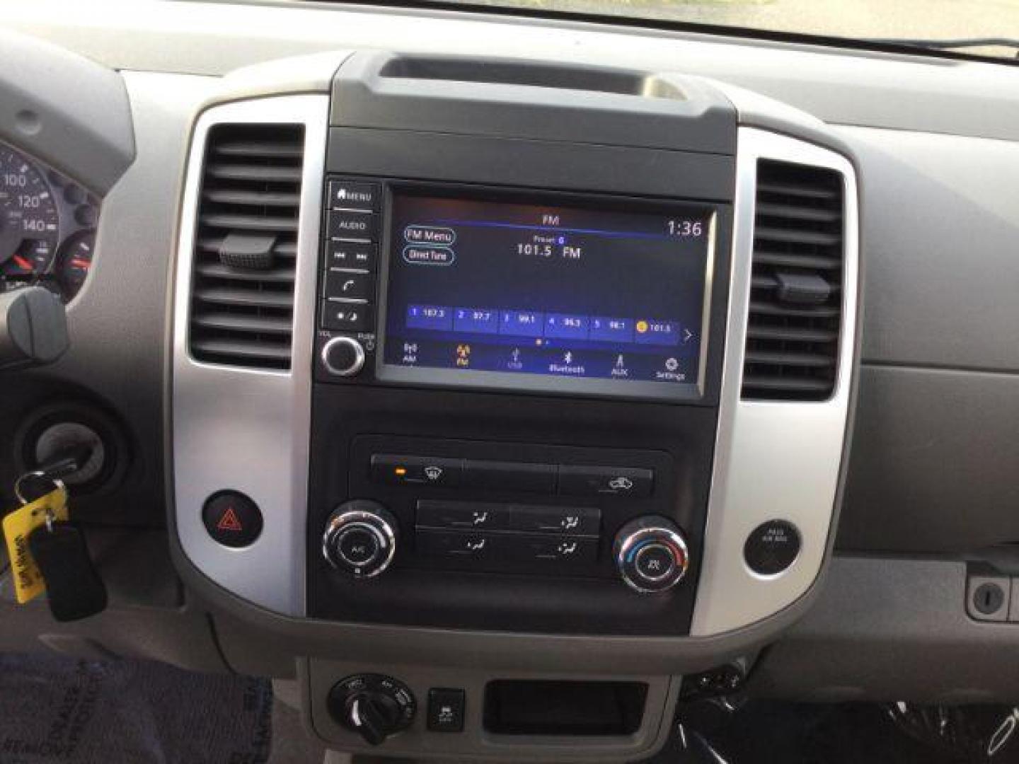 2019 Gun Metallic /gray cloth Nissan Frontier SV Crew Cab 4x4 (1N6AD0EV8KN) with an 4.0L V6 DOHC 24V engine, 5-Speed Automatic transmission, located at 1801 Main Street, Lewiston, 83501, (208) 743-9371, 46.417065, -117.004799 - Photo#17