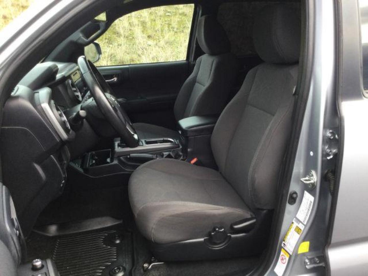 2018 Silver Sky Metallic /BLACK CLOTH Toyota Tacoma TRD Sport Double Cab V6 6AT (3TMCZ5AN1JM) with an 3.5L V6 DOHC 24V engine, 6-Speed Automatic transmission, located at 1801 Main Street, Lewiston, 83501, (208) 743-9371, 46.417065, -117.004799 - Photo#6