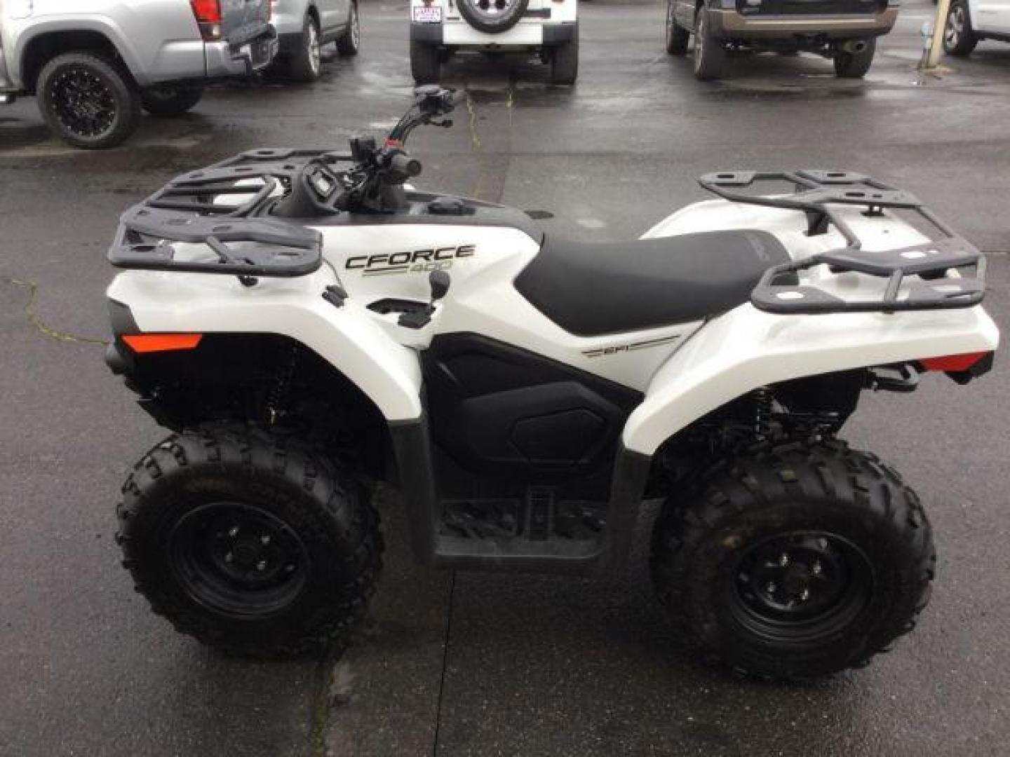 2022 Pearl White Clearcoat CFMOTO CFORCE 400 CFORCE 400 (LCELDSZLAN6) , located at 1801 Main Street, Lewiston, 83501, (208) 743-9371, 46.417065, -117.004799 - Photo#0