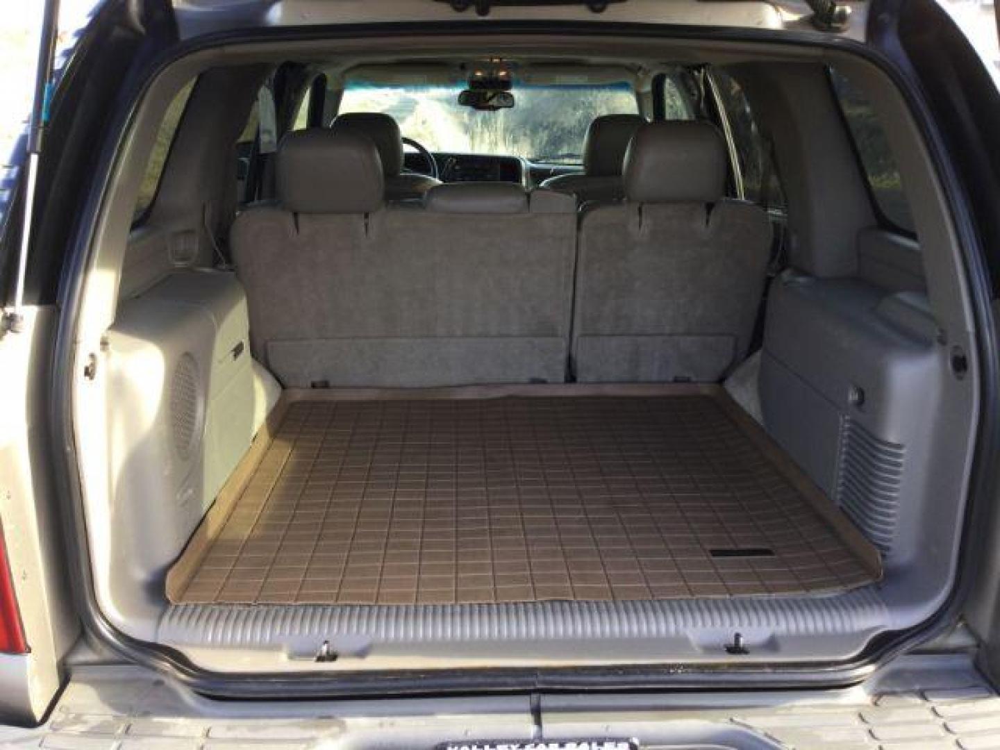 2003 Light Pewter Metallic /Tan/Neutral Leather Interior Chevrolet Tahoe 4WD (1GNEK13Z43R) with an 5.3L V8 OHV 16V FFV engine, 4-Speed Automatic transmission, located at 1801 Main Street, Lewiston, 83501, (208) 743-9371, 46.417065, -117.004799 - Photo#20