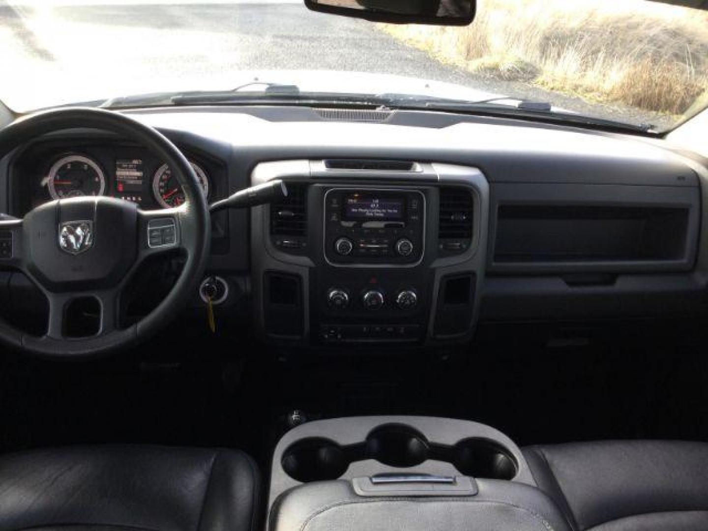 2016 Bright White Clear Coat /BLACK LEATHER RAM 2500 Tradesman Crew Cab SWB 4WD (3C6UR5CL7GG) with an 6.7L L6 OHV 24V TURBO DIESEL engine, 6-Speed Automatic transmission, located at 1801 Main Street, Lewiston, 83501, (208) 743-9371, 46.417065, -117.004799 - Photo#8