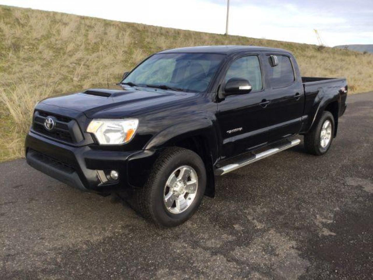 2012 Black /Graphite Cloth Interior Toyota Tacoma Double Cab Long Bed V6 Auto 4WD (3TMMU4FN1CM) with an 4.0L V6 DOHC 24V engine, 5-Speed Automatic transmission, located at 1801 Main Street, Lewiston, 83501, (208) 743-9371, 46.417065, -117.004799 - Photo#0