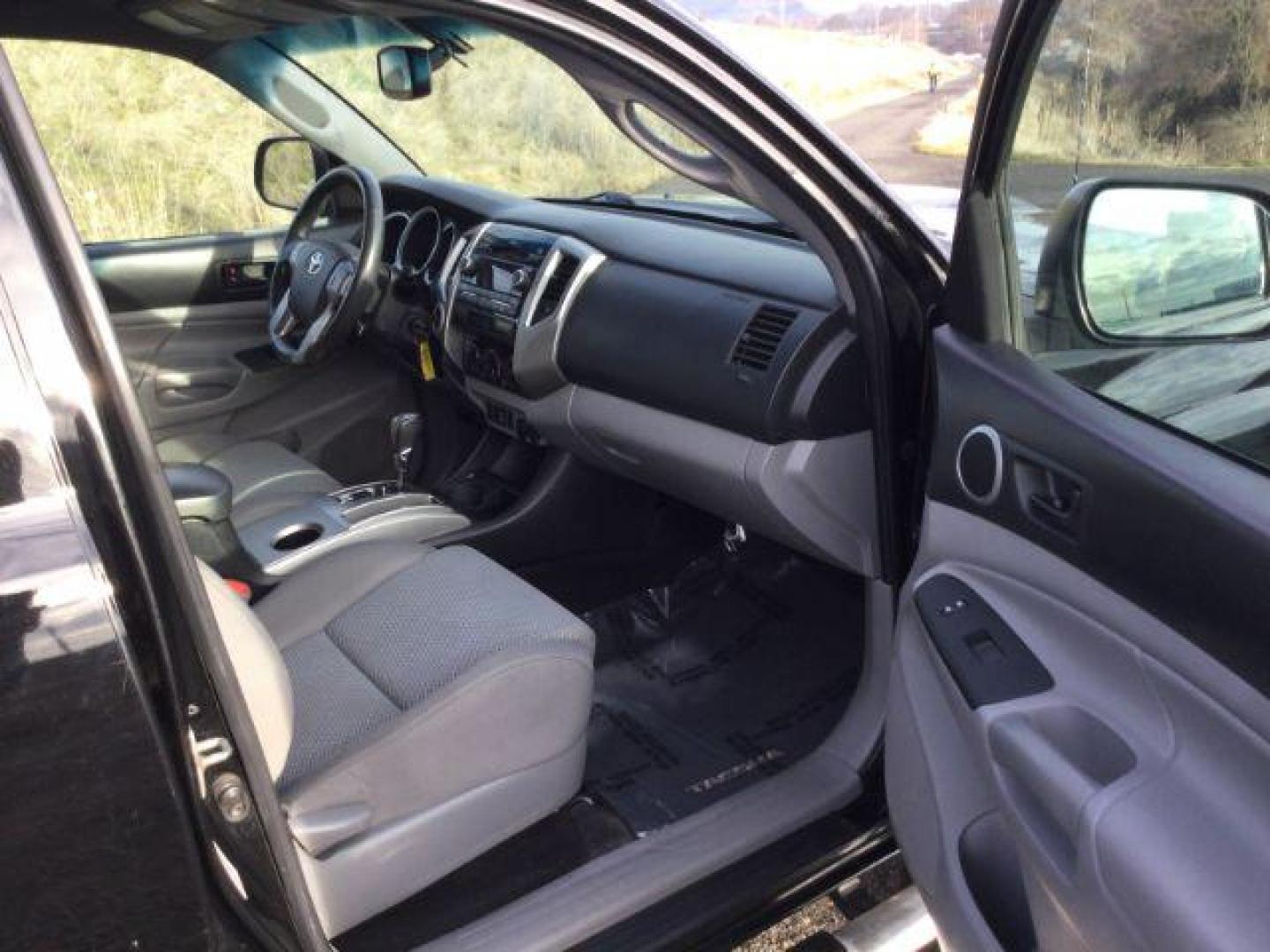 2012 Black /Graphite Cloth Interior Toyota Tacoma Double Cab Long Bed V6 Auto 4WD (3TMMU4FN1CM) with an 4.0L V6 DOHC 24V engine, 5-Speed Automatic transmission, located at 1801 Main Street, Lewiston, 83501, (208) 743-9371, 46.417065, -117.004799 - Photo#16