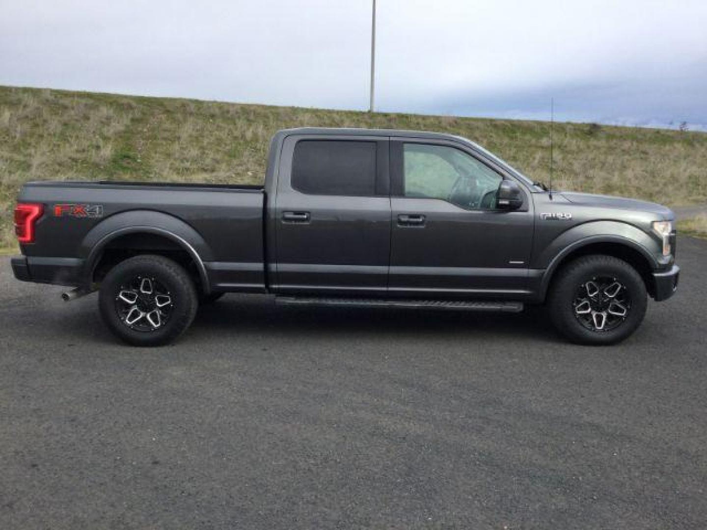 2015 Magnetic Metallic /BLACK LEATHER Ford F-150 Lariat SuperCrew 6.5-ft. Bed 4WD (1FTFW1EG6FF) with an 3.5 V6 engine, 6-Speed Automatic transmission, located at 1801 Main Street, Lewiston, 83501, (208) 743-9371, 46.417065, -117.004799 - Photo#15