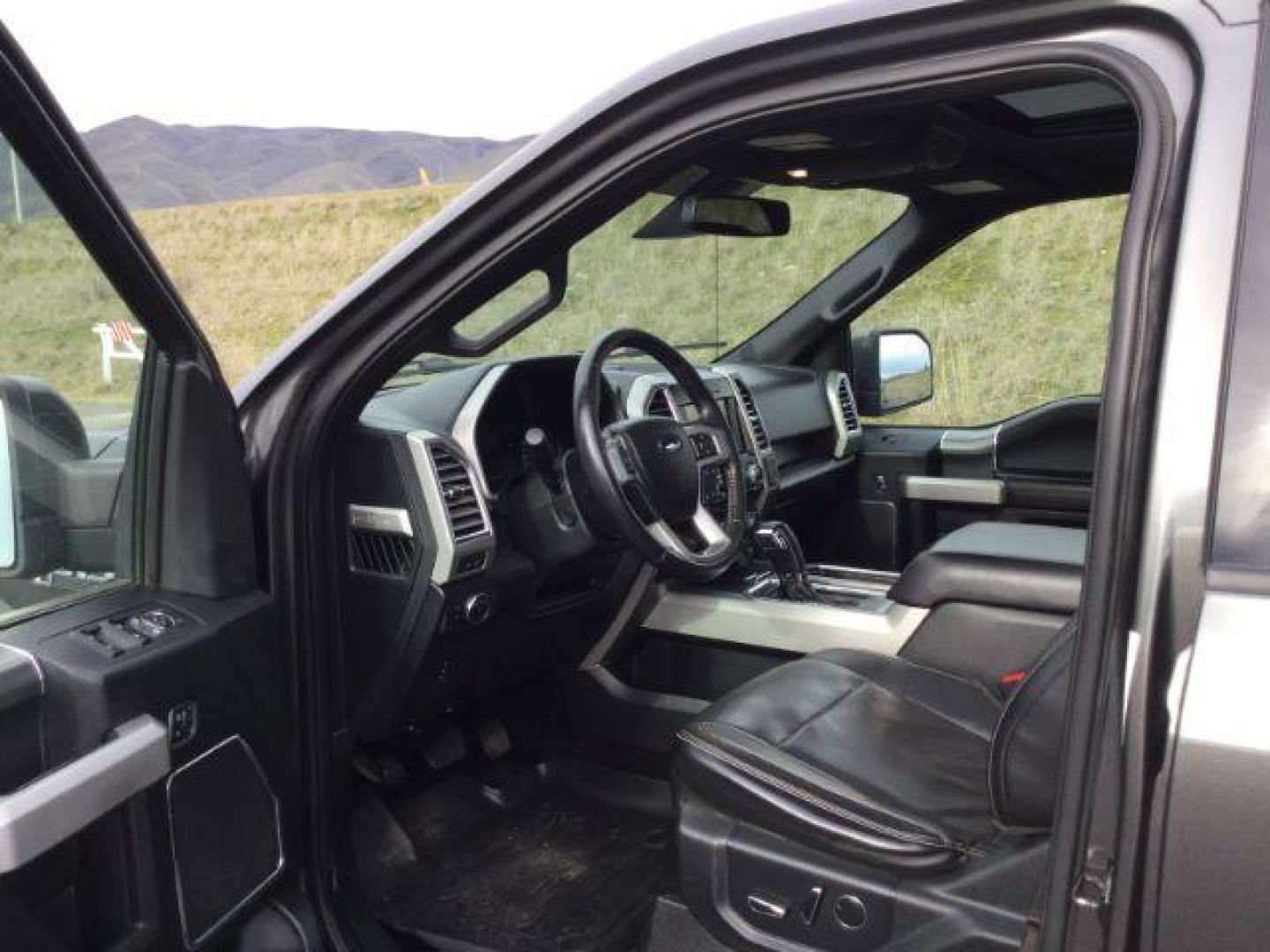 2015 Magnetic Metallic /BLACK LEATHER Ford F-150 Lariat SuperCrew 6.5-ft. Bed 4WD (1FTFW1EG6FF) with an 3.5 V6 engine, 6-Speed Automatic transmission, located at 1801 Main Street, Lewiston, 83501, (208) 743-9371, 46.417065, -117.004799 - Photo#3