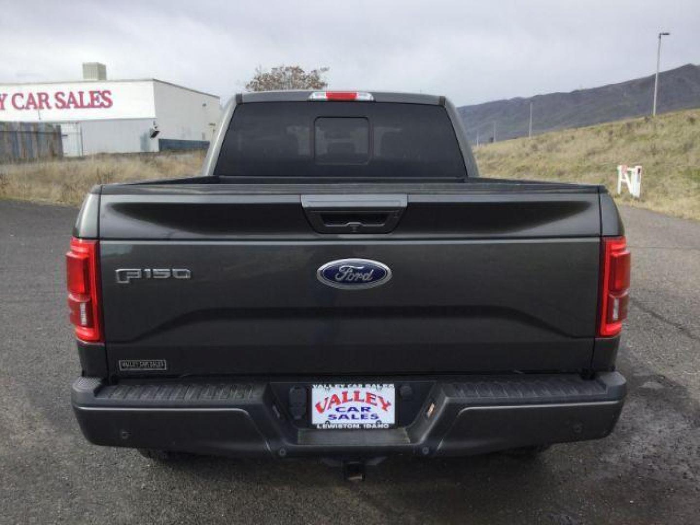 2015 Magnetic Metallic /BLACK LEATHER Ford F-150 Lariat SuperCrew 6.5-ft. Bed 4WD (1FTFW1EG6FF) with an 3.5 V6 engine, 6-Speed Automatic transmission, located at 1801 Main Street, Lewiston, 83501, (208) 743-9371, 46.417065, -117.004799 - Photo#7