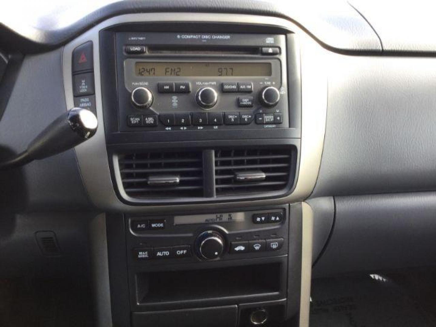 2006 Steel Blue Metallic /Gray Cloth Interior Honda Pilot EX 4WD (2HKYF18426H) with an 3.5L V6 SOHC 24V engine, 5-Speed Automatic transmission, located at 1801 Main Street, Lewiston, 83501, (208) 743-9371, 46.417065, -117.004799 - Photo#19