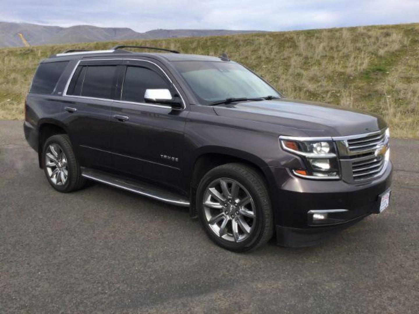 2015 GRAY /BLACK LEATHER Chevrolet Tahoe LTZ 4WD (1GNSKCKC9FR) with an 5.3L V8 OHV 16V engine, 6-Speed Automatic transmission, located at 1801 Main Street, Lewiston, 83501, (208) 743-9371, 46.417065, -117.004799 - Photo#13