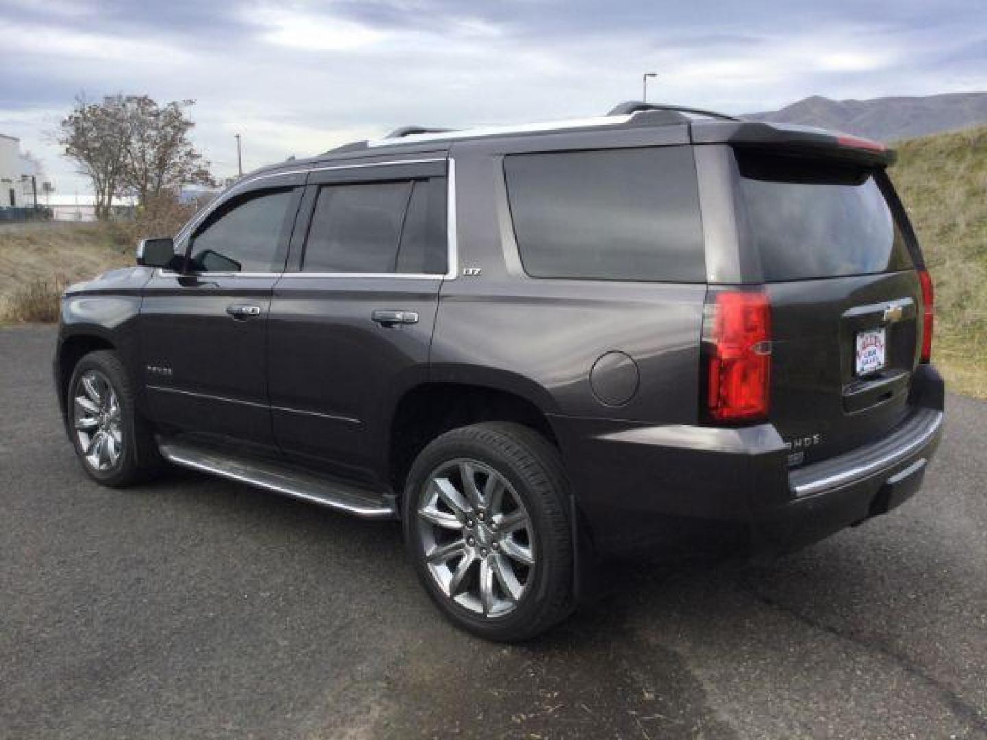 2015 GRAY /BLACK LEATHER Chevrolet Tahoe LTZ 4WD (1GNSKCKC9FR) with an 5.3L V8 OHV 16V engine, 6-Speed Automatic transmission, located at 1801 Main Street, Lewiston, 83501, (208) 743-9371, 46.417065, -117.004799 - Photo#2