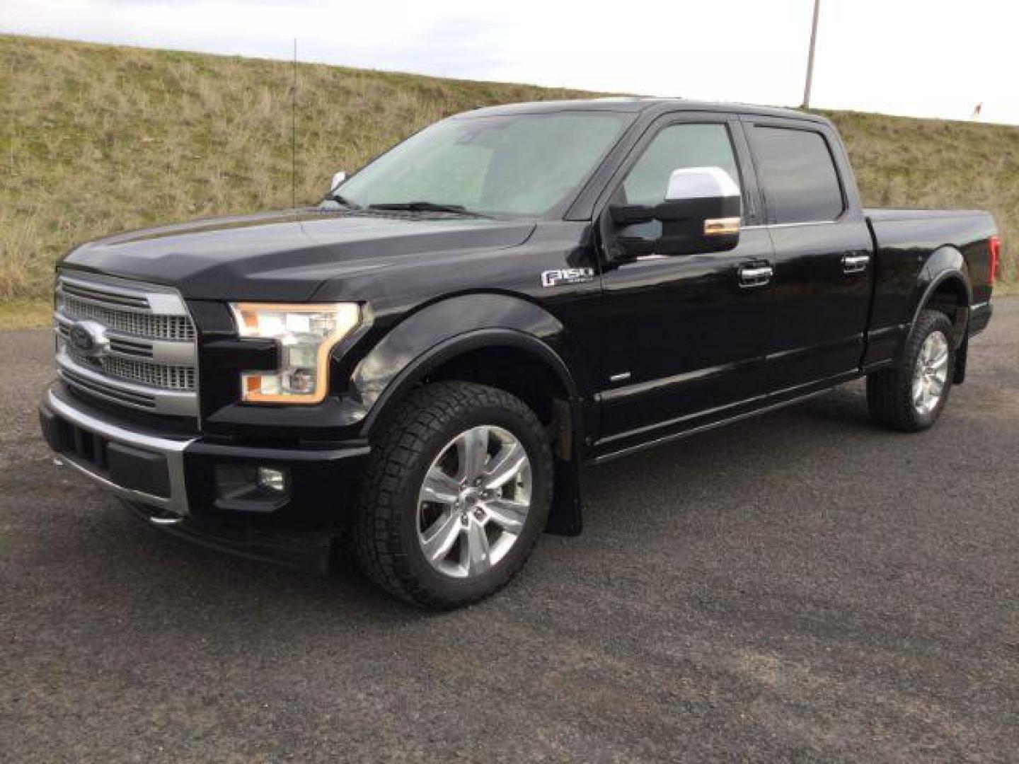 2017 Shadow Black /Black, premium leather Ford F-150 Platinum SuperCrew 6.5-ft. Bed 4WD (1FTFW1EG7HF) with an 3.5 V6 engine, 6-Speed Automatic transmission, located at 1801 Main Street, Lewiston, 83501, (208) 743-9371, 46.417065, -117.004799 - Photo#0