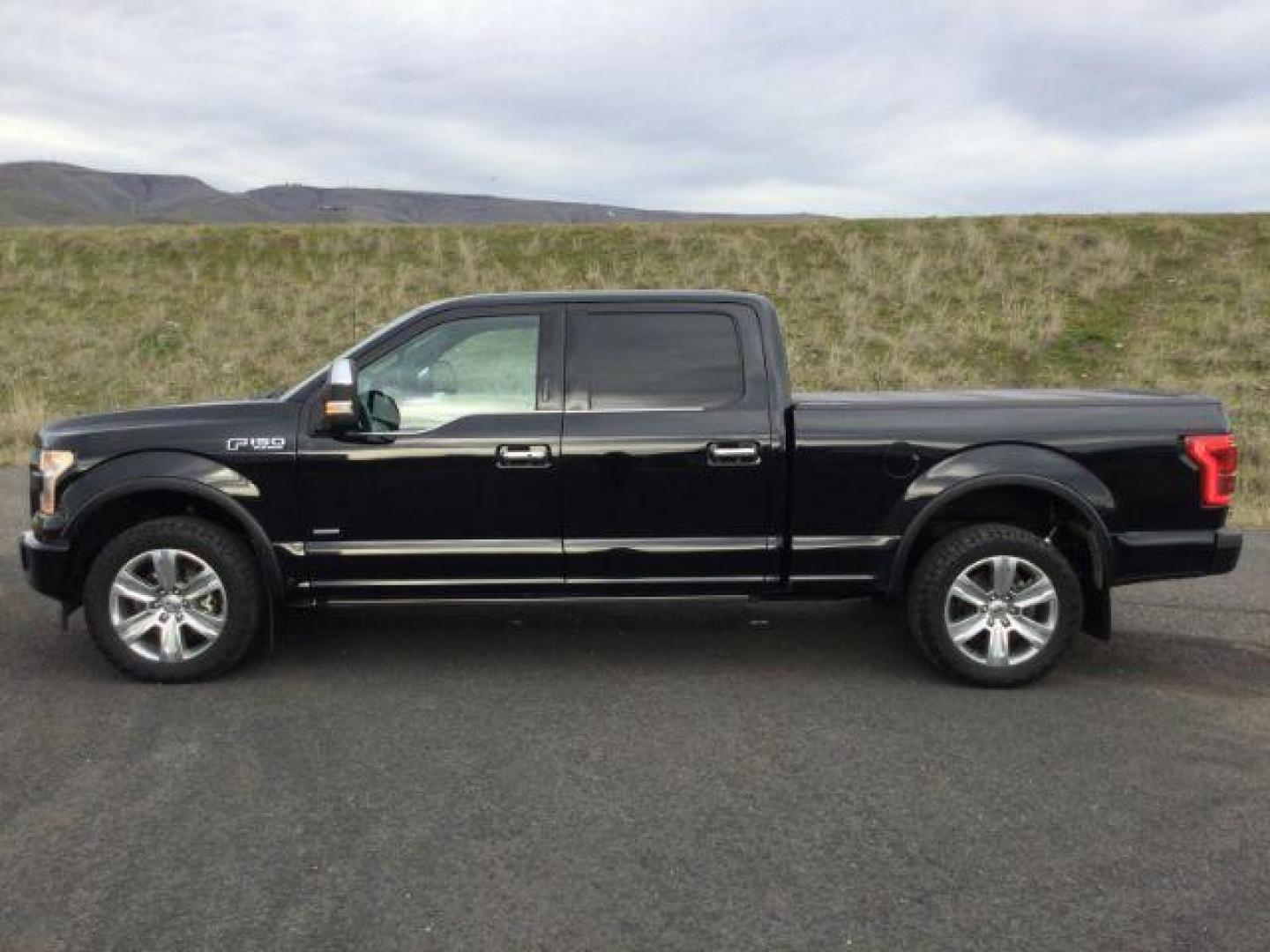 2017 Shadow Black /Black, premium leather Ford F-150 Platinum SuperCrew 6.5-ft. Bed 4WD (1FTFW1EG7HF) with an 3.5 V6 engine, 6-Speed Automatic transmission, located at 1801 Main Street, Lewiston, 83501, (208) 743-9371, 46.417065, -117.004799 - Photo#1