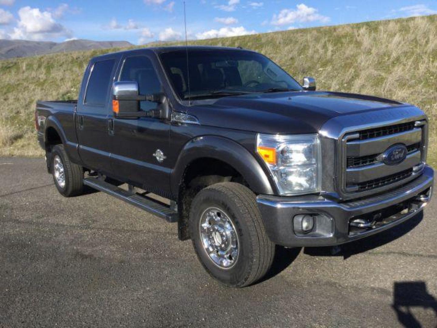 2016 GRAY /BLACK LEATHER Ford F-350 SD Lariat Crew Cab 4WD (1FT8W3BT3GE) with an 6.7L V8 OHV 16V DIESEL engine, 6-Speed Automatic transmission, located at 1801 Main Street, Lewiston, 83501, (208) 743-9371, 46.417065, -117.004799 - Photo#21