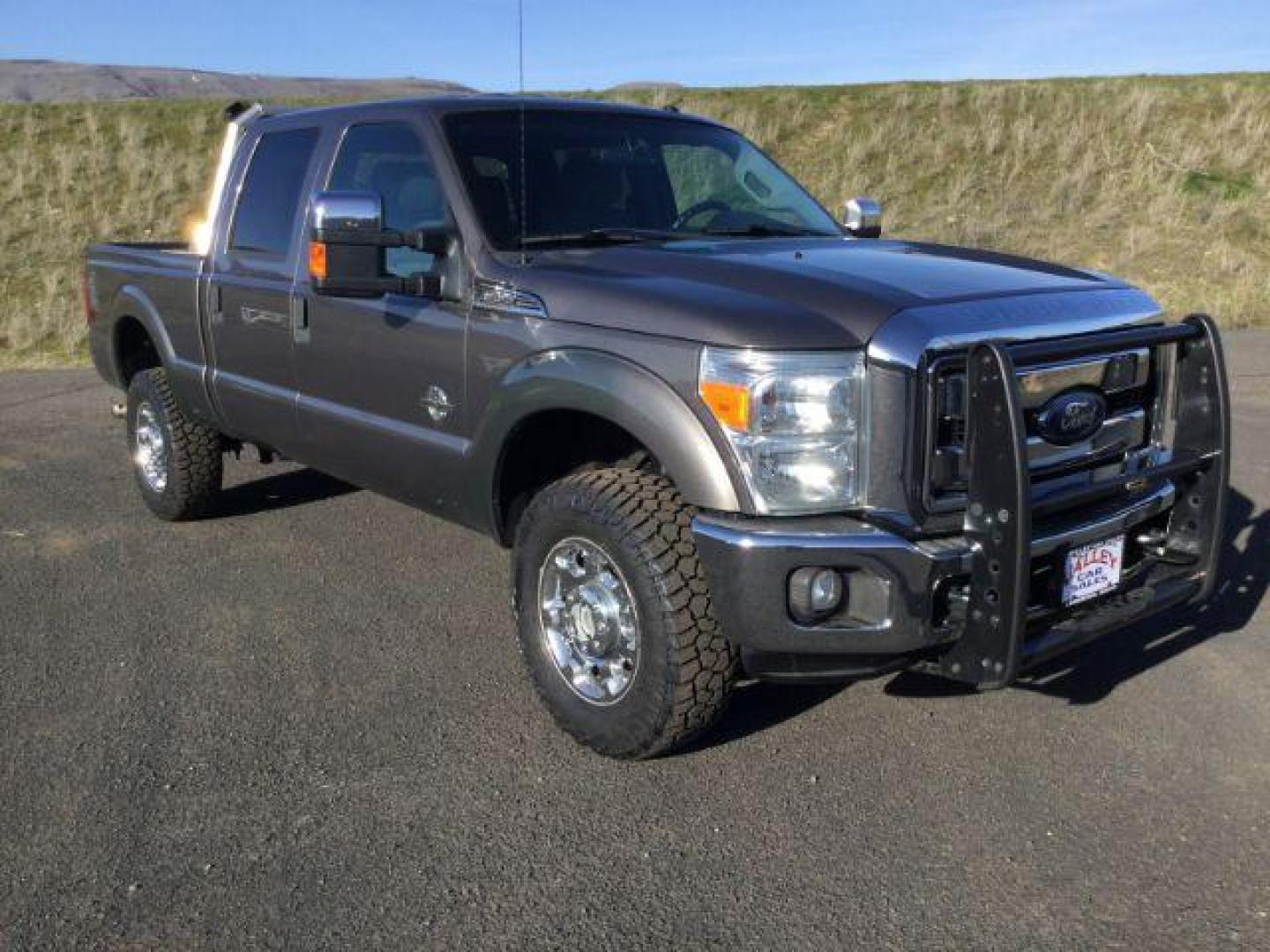 2014 Sterling Gray Metallic /Steel Ford F-350 SD XLT Crew Cab 4WD (1FT8W3BT3EE) with an 6.7L V8 OHV 16V DIESEL engine, 6-Speed Automatic transmission, located at 1801 Main Street, Lewiston, 83501, (208) 743-9371, 46.417065, -117.004799 - Photo#12