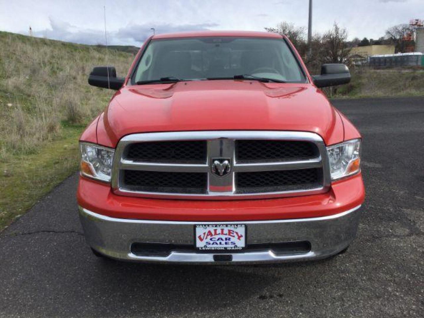 2011 Flame Red /Dark Slate/Medium Graystone Cloth Interior RAM 1500 SLT Quad Cab 4WD (1D7RV1GT9BS) with an 5.7L V8 OHV 16V engine, 5-Speed Automatic transmission, located at 1801 Main Street, Lewiston, 83501, (208) 743-9371, 46.417065, -117.004799 - Photo#11