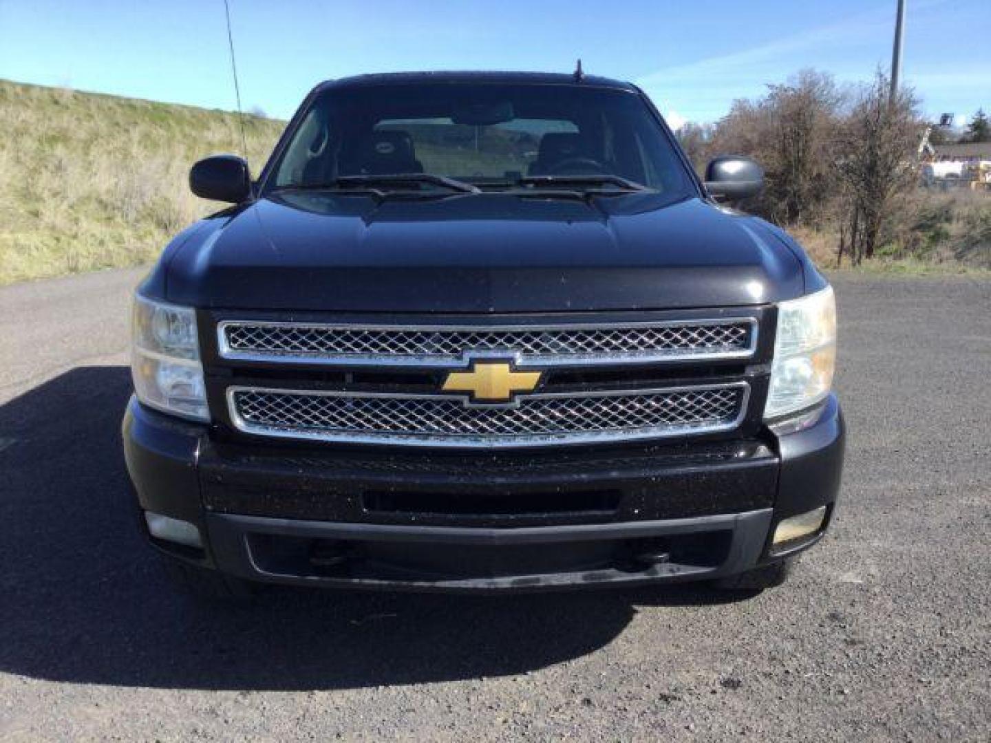 2012 Black /Ebony Leather Interior Chevrolet Silverado 1500 LTZ Crew Cab 4WD (3GCPKTE72CG) with an 5.3L V8 OHV 16V FFV engine, 6-Speed Automatic transmission, located at 1801 Main Street, Lewiston, 83501, (208) 743-9371, 46.417065, -117.004799 - Photo#5