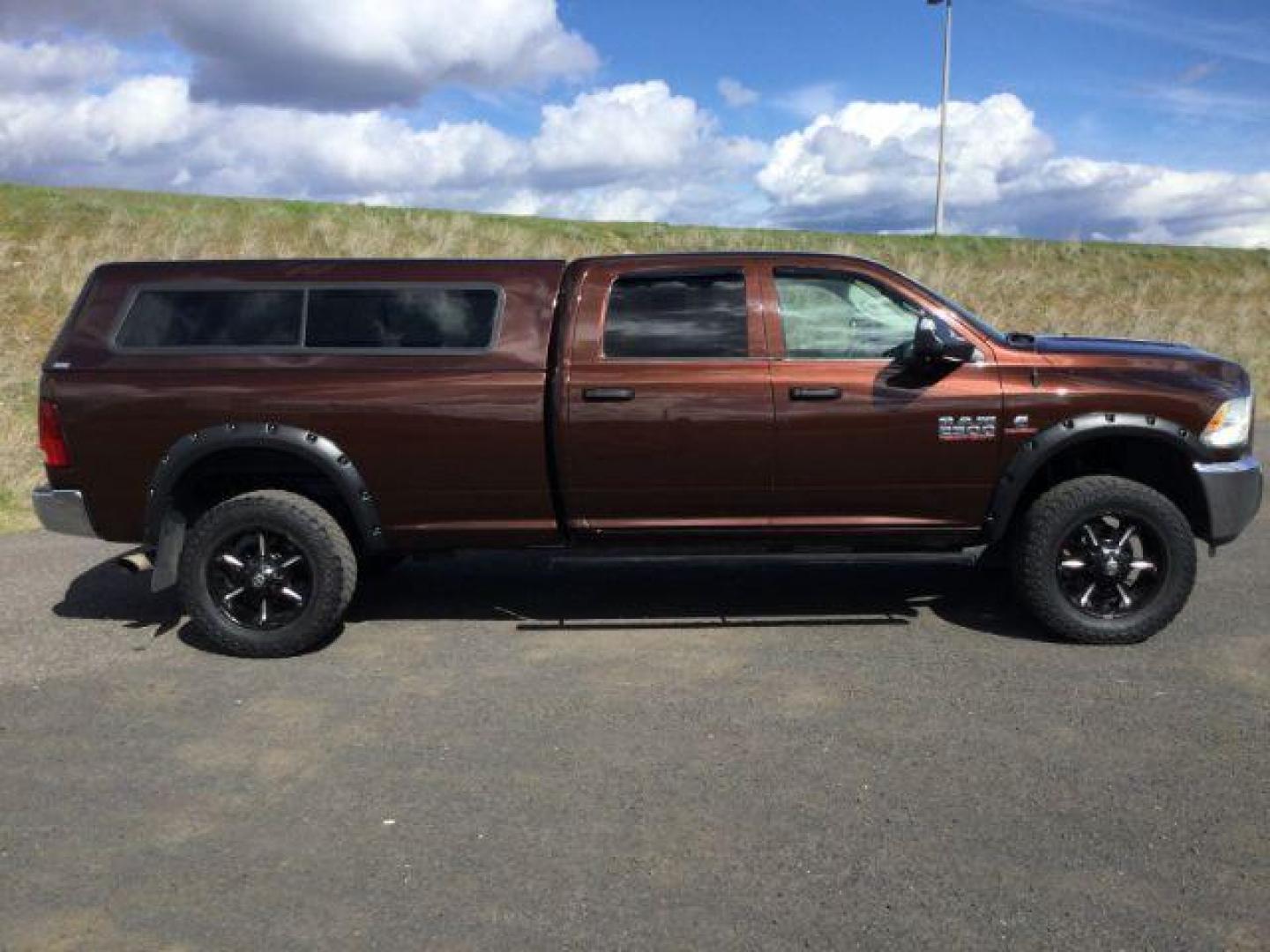 2015 Western Brown /GRAY CLOTH RAM 2500 Tradesman Crew Cab LWB 4WD (3C6UR5HL0FG) with an 6.7L L6 OHV 24V TURBO DIESEL engine, 6-Speed Manual Transmission transmission, located at 1801 Main Street, Lewiston, 83501, (208) 743-9371, 46.417065, -117.004799 - Photo#13