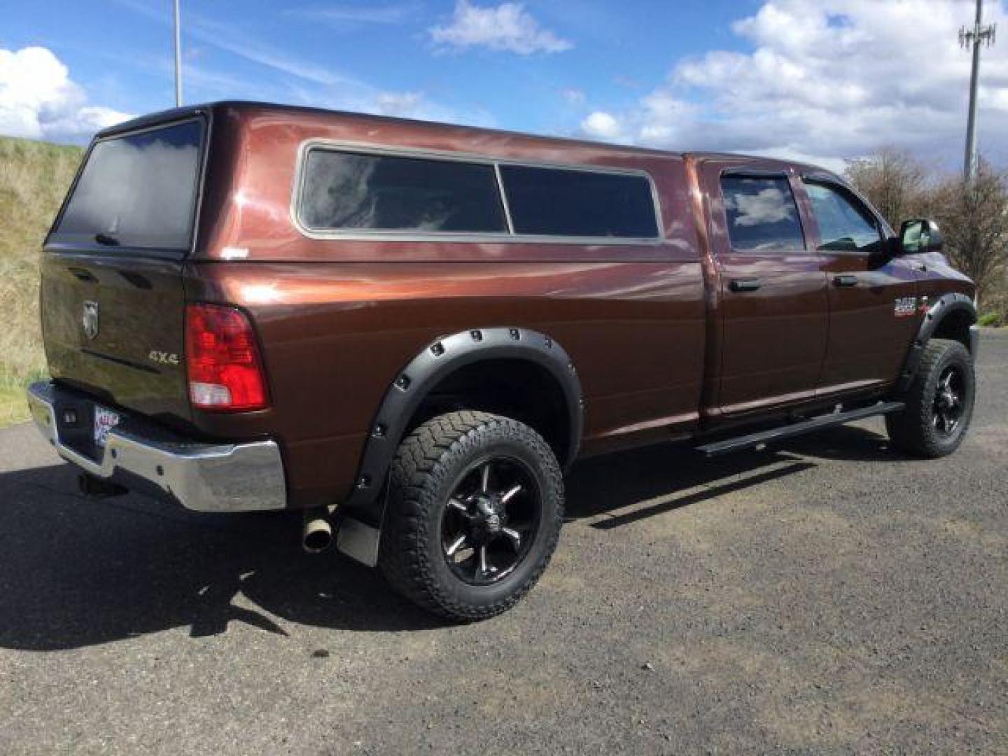 2015 Western Brown /GRAY CLOTH RAM 2500 Tradesman Crew Cab LWB 4WD (3C6UR5HL0FG) with an 6.7L L6 OHV 24V TURBO DIESEL engine, 6-Speed Manual Transmission transmission, located at 1801 Main Street, Lewiston, 83501, (208) 743-9371, 46.417065, -117.004799 - Photo#14