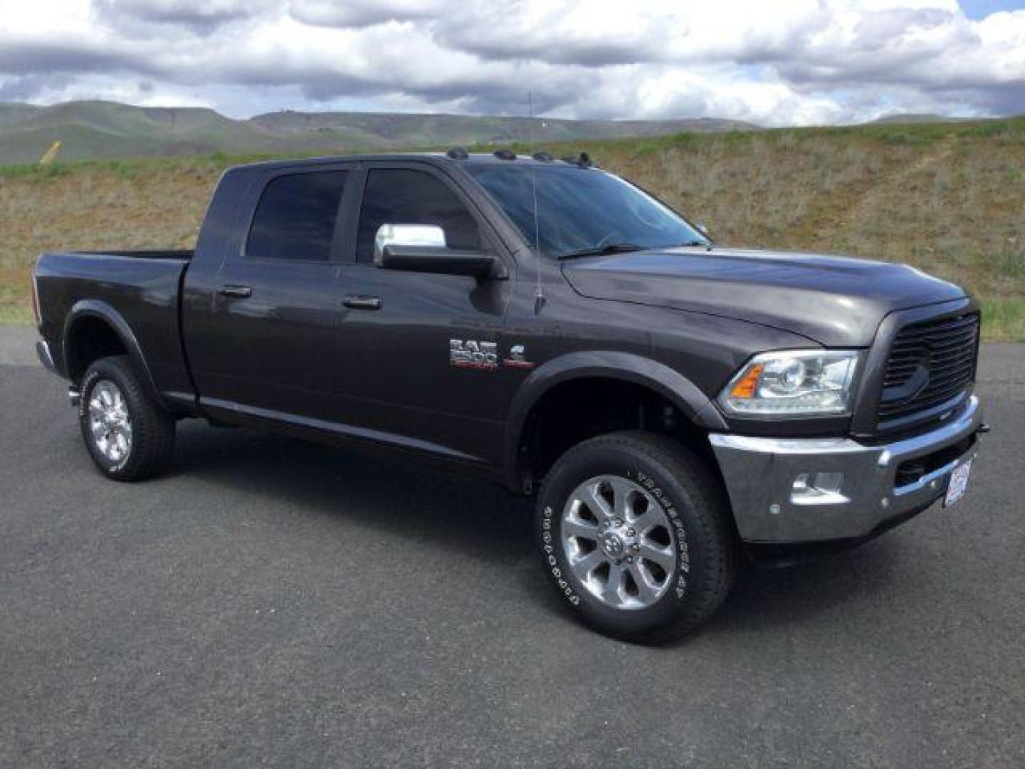 2017 Granite Crystal Metallic Clear Coat /Black, leather RAM 2500 Laramie Mega Cab 4WD (3C6UR5NL1HG) with an 6.7L L6 OHV 24V TURBO DIESEL engine, 6-Speed Automatic transmission, located at 1801 Main Street, Lewiston, 83501, (208) 743-9371, 46.417065, -117.004799 - Photo#11