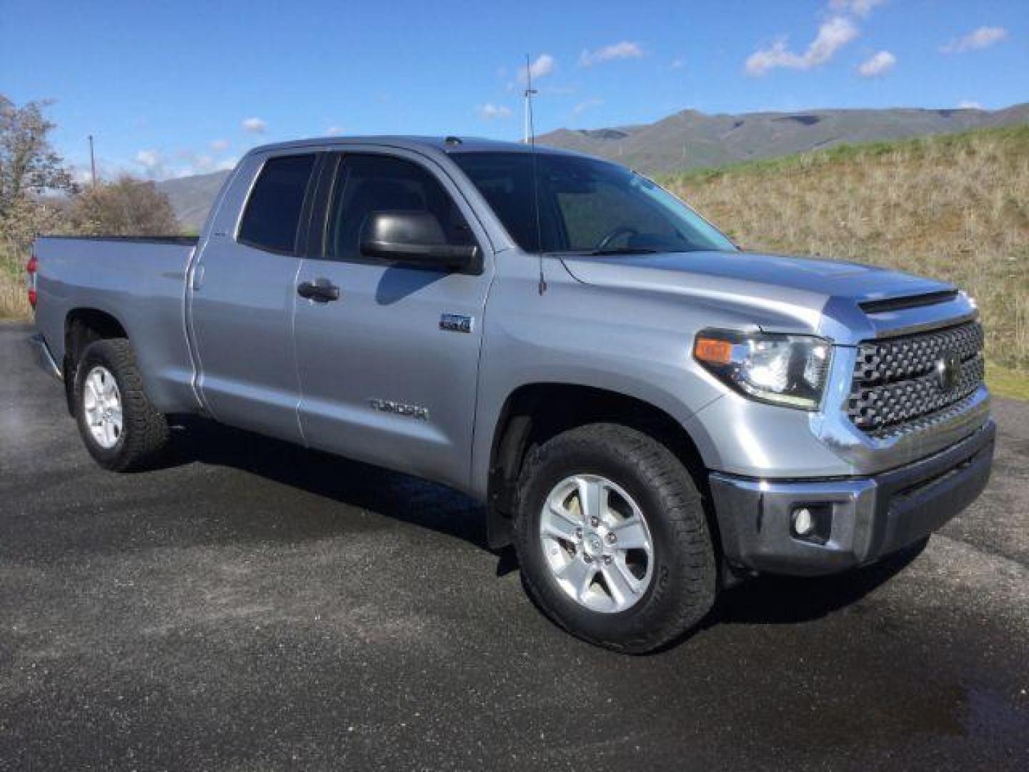 2018 Silver Sky Metallic /Black, cloth Toyota Tundra SR5 5.7L V8 Double Cab 4WD (5TFUY5F18JX) with an 5.7L V8 DOHC 32V engine, 6-Speed Automatic transmission, located at 1801 Main Street, Lewiston, 83501, (208) 743-9371, 46.417065, -117.004799 - Photo#14