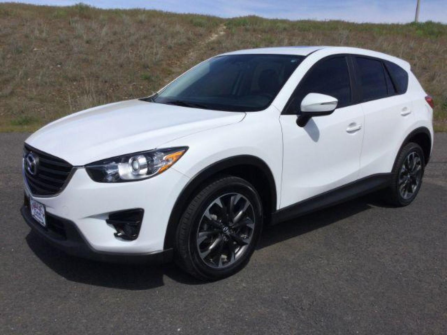 2016 White Platinum Metallic Mazda CX-5 SPORT UTILITY 4-DR (JM3KE4DY2G0) with an 2.5L L4 DOHC 16V engine, 6-Speed Automatic transmission, located at 1801 Main Street, Lewiston, 83501, (208) 743-9371, 46.417065, -117.004799 - Photo#0