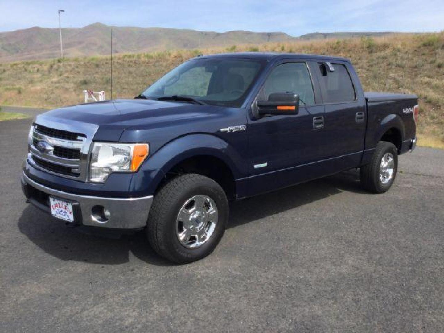 2013 BLUE /GRAY CLOTH Ford F-150 XLT SuperCrew 5.5-ft. Bed 4WD (1FTFW1ET6DF) with an 3.5L V6 TURBO engine, 6-Speed Automatic transmission, located at 1801 Main Street, Lewiston, 83501, (208) 743-9371, 46.417065, -117.004799 - Photo#0