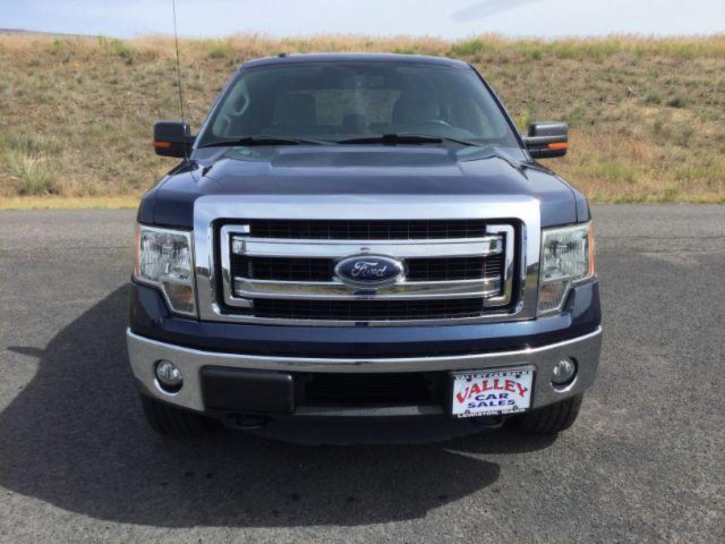 2013 BLUE /GRAY CLOTH Ford F-150 XLT SuperCrew 5.5-ft. Bed 4WD (1FTFW1ET6DF) with an 3.5L V6 TURBO engine, 6-Speed Automatic transmission, located at 1801 Main Street, Lewiston, 83501, (208) 743-9371, 46.417065, -117.004799 - Photo#9